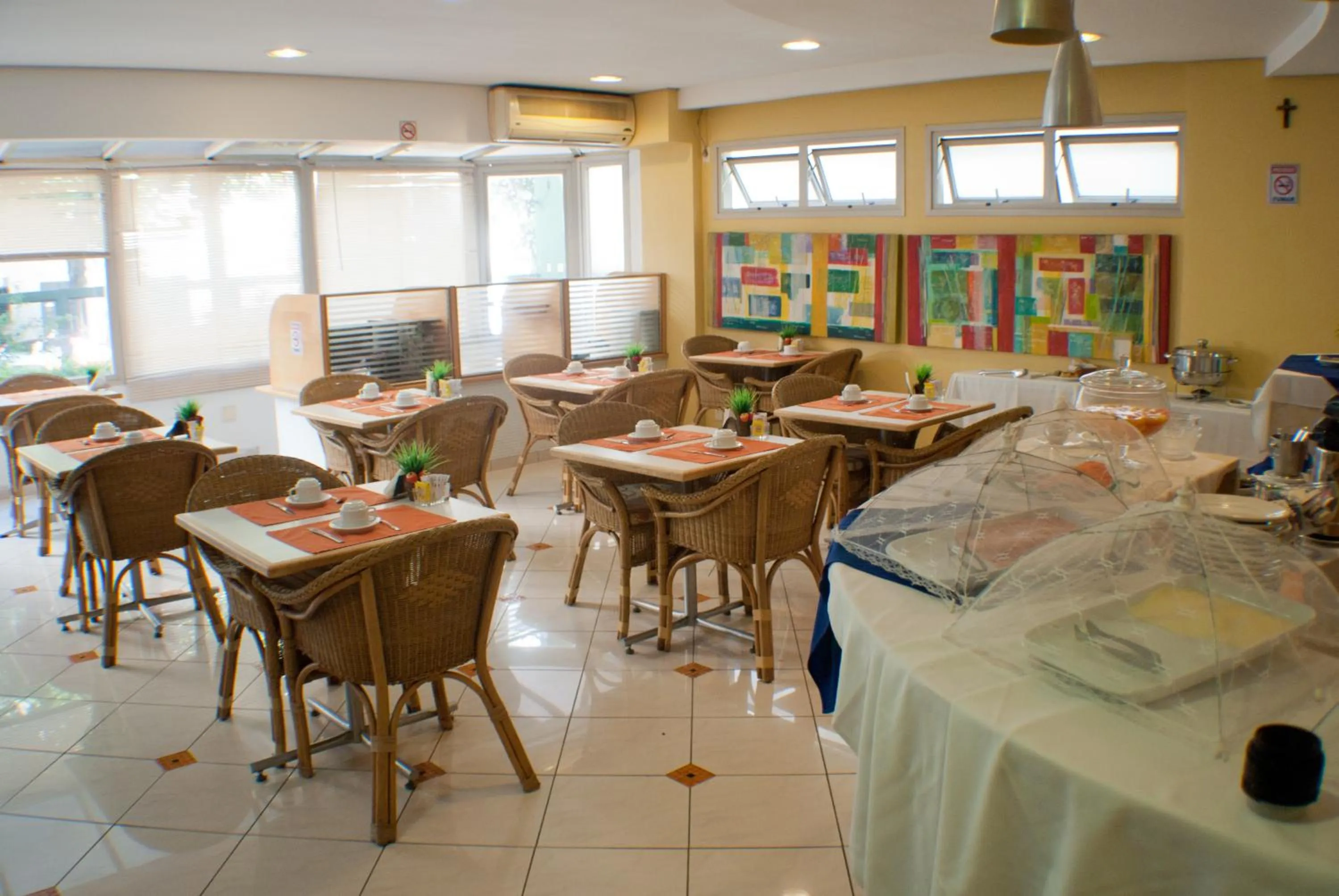 Breakfast in Residencial Bella Vista Suites