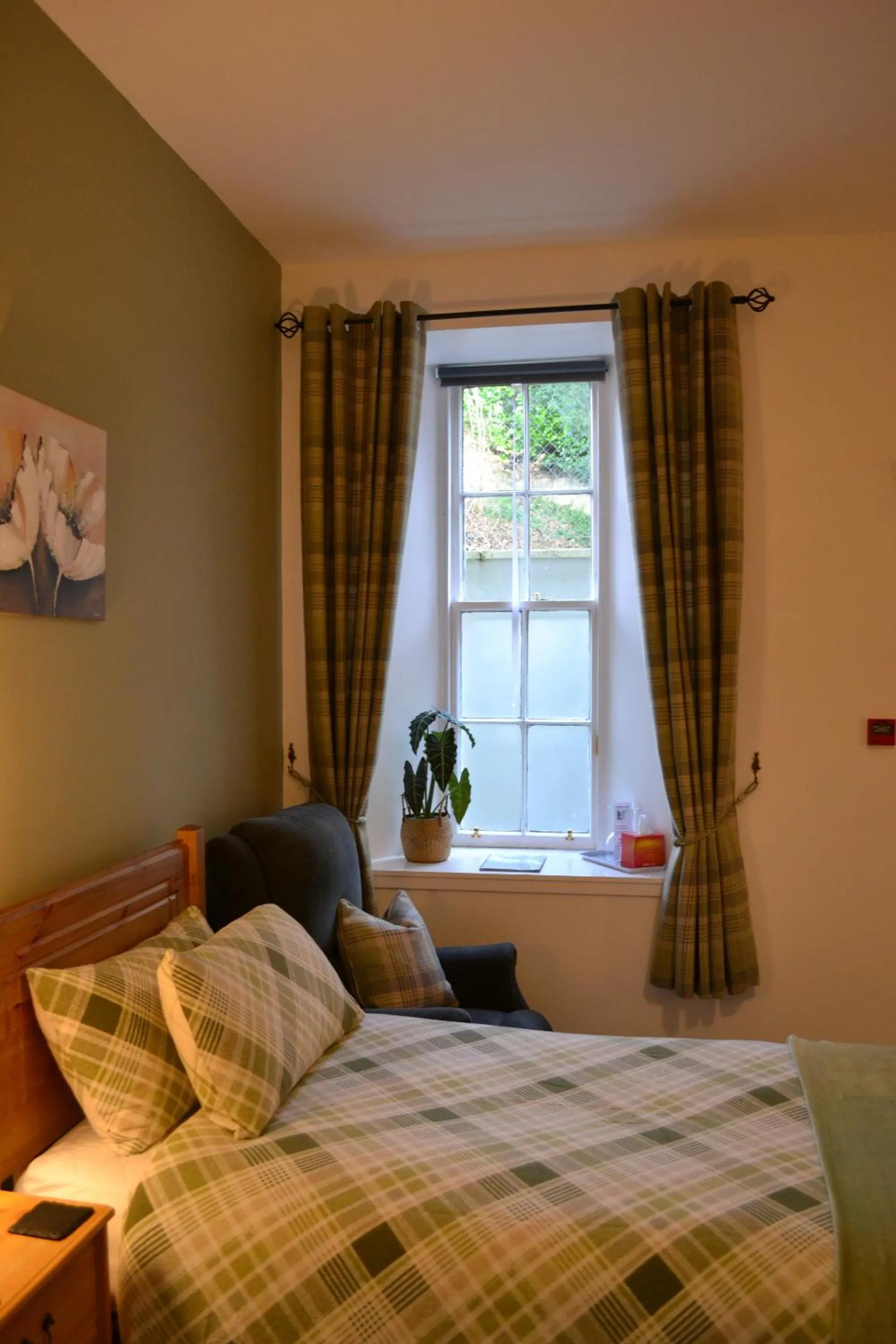 Bedroom, Bed in Cuil-An-Daraich Guest House