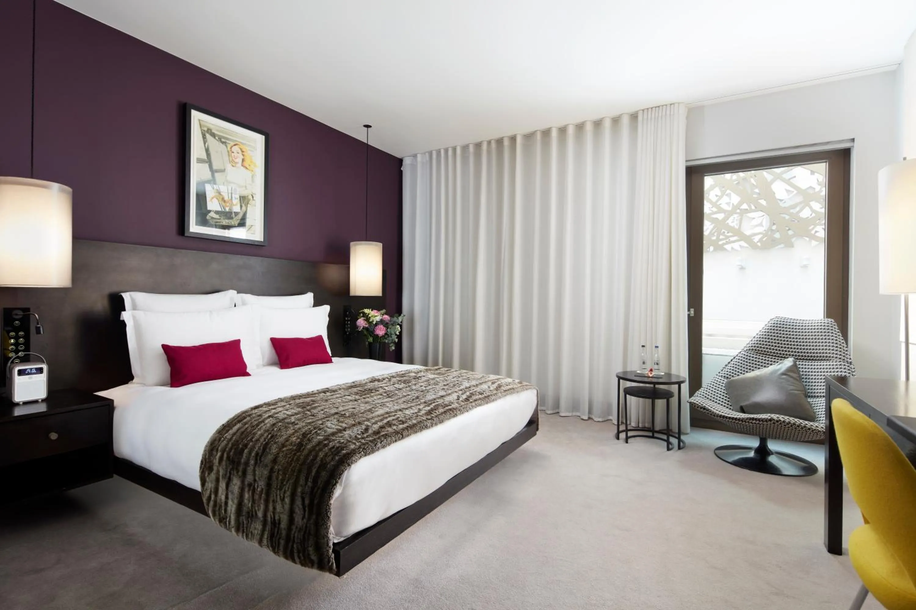 Bedroom, Bed in South Place Hotel