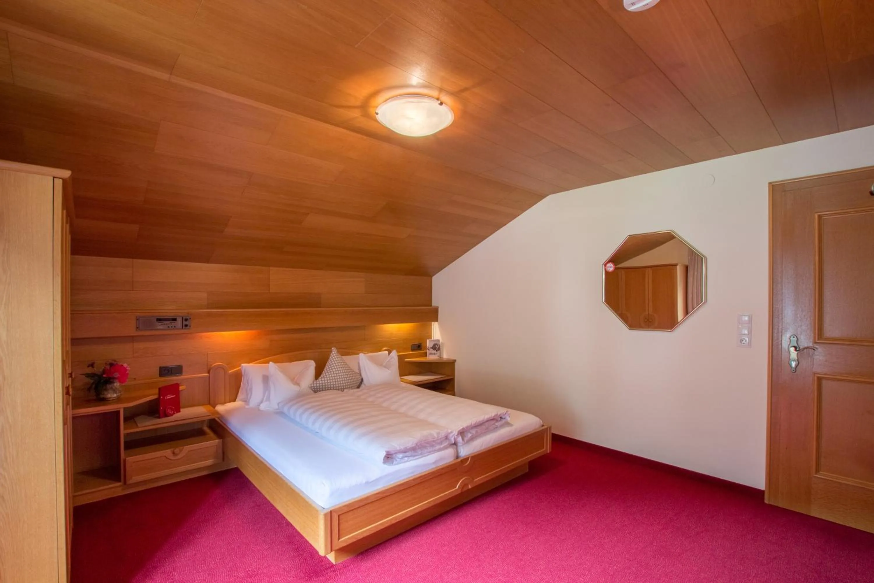 Bedroom, Bed in Pension Christophorus Hotel Garni
