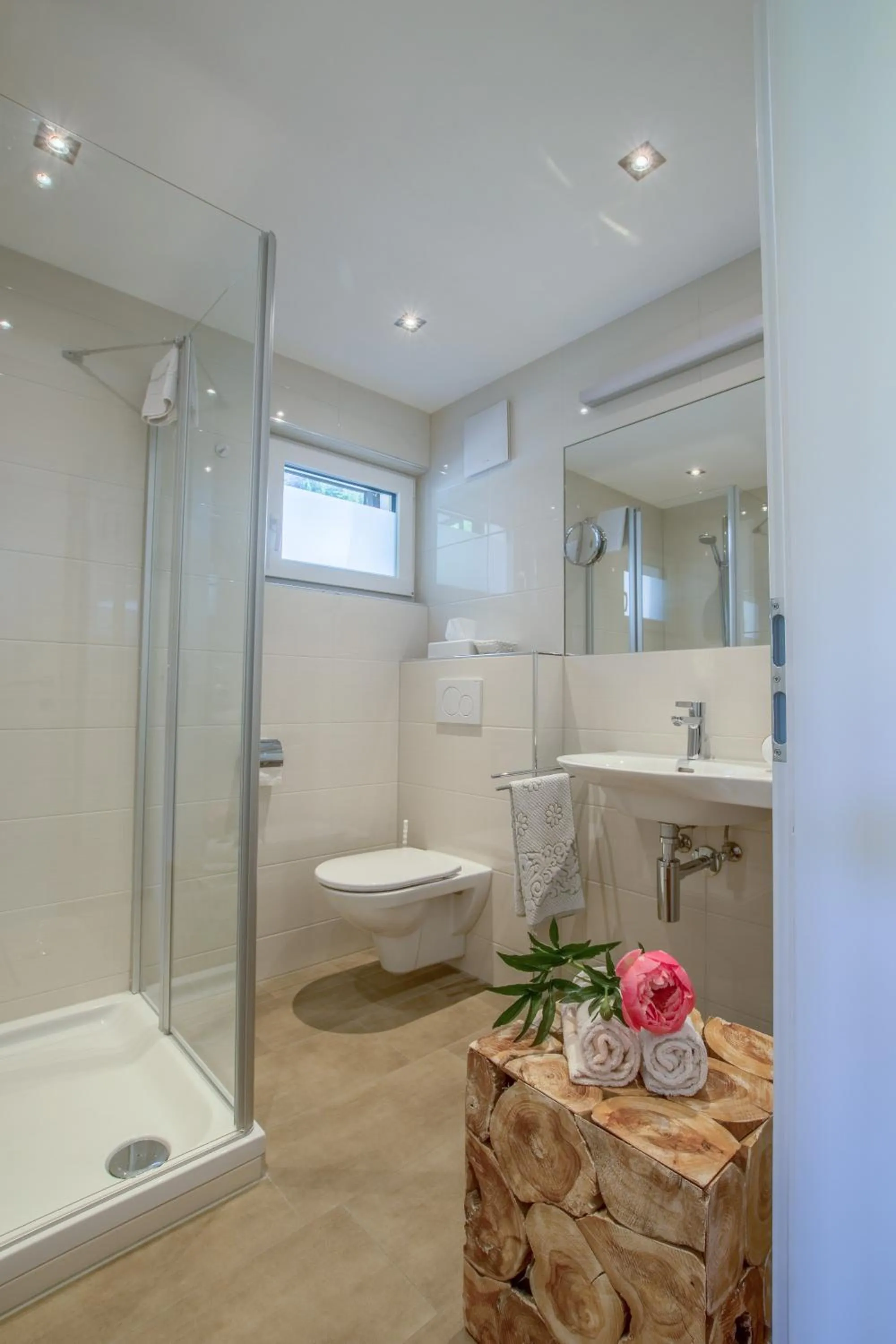 Shower in Pension Christophorus Hotel Garni