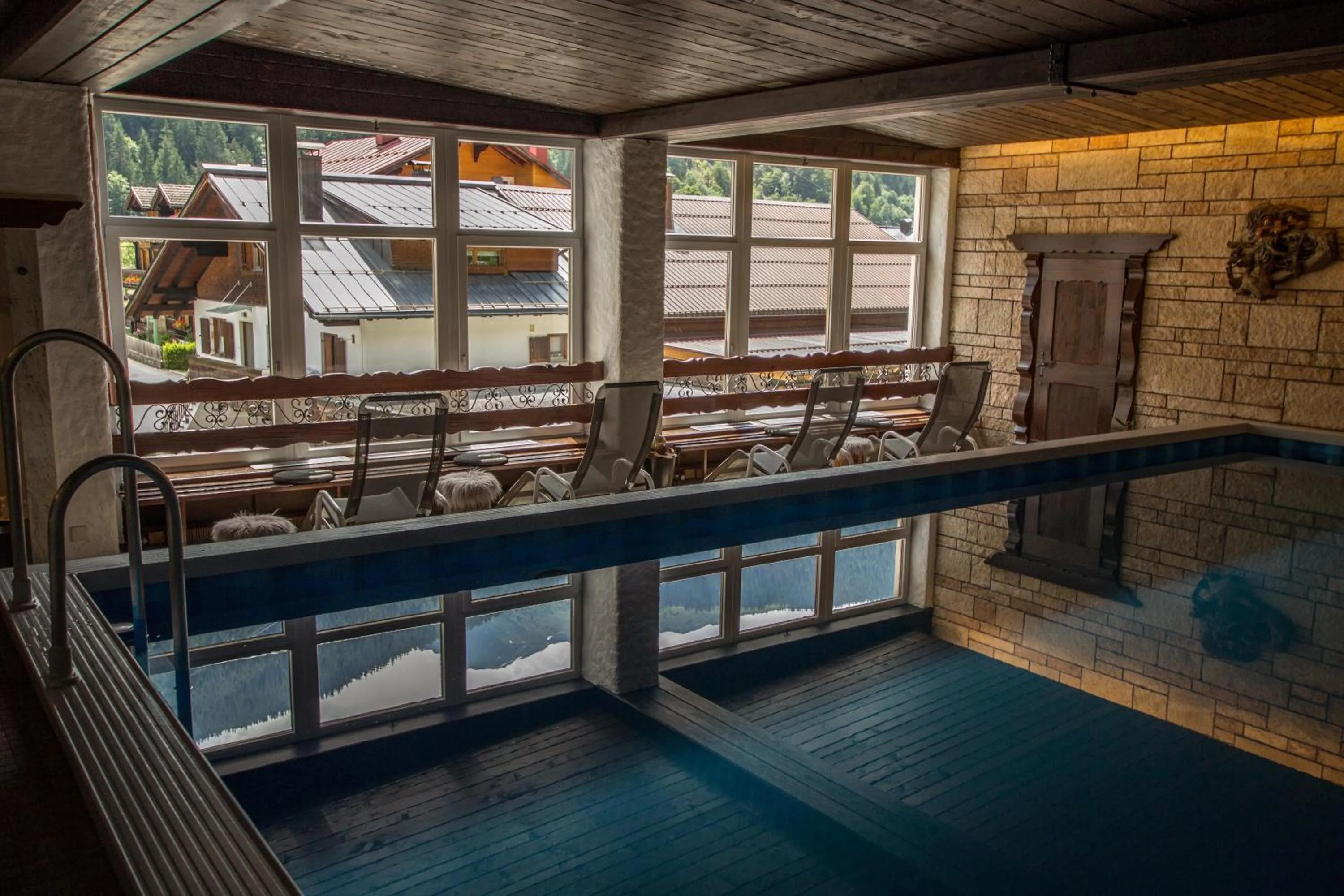 Swimming pool in Pension Christophorus Hotel Garni