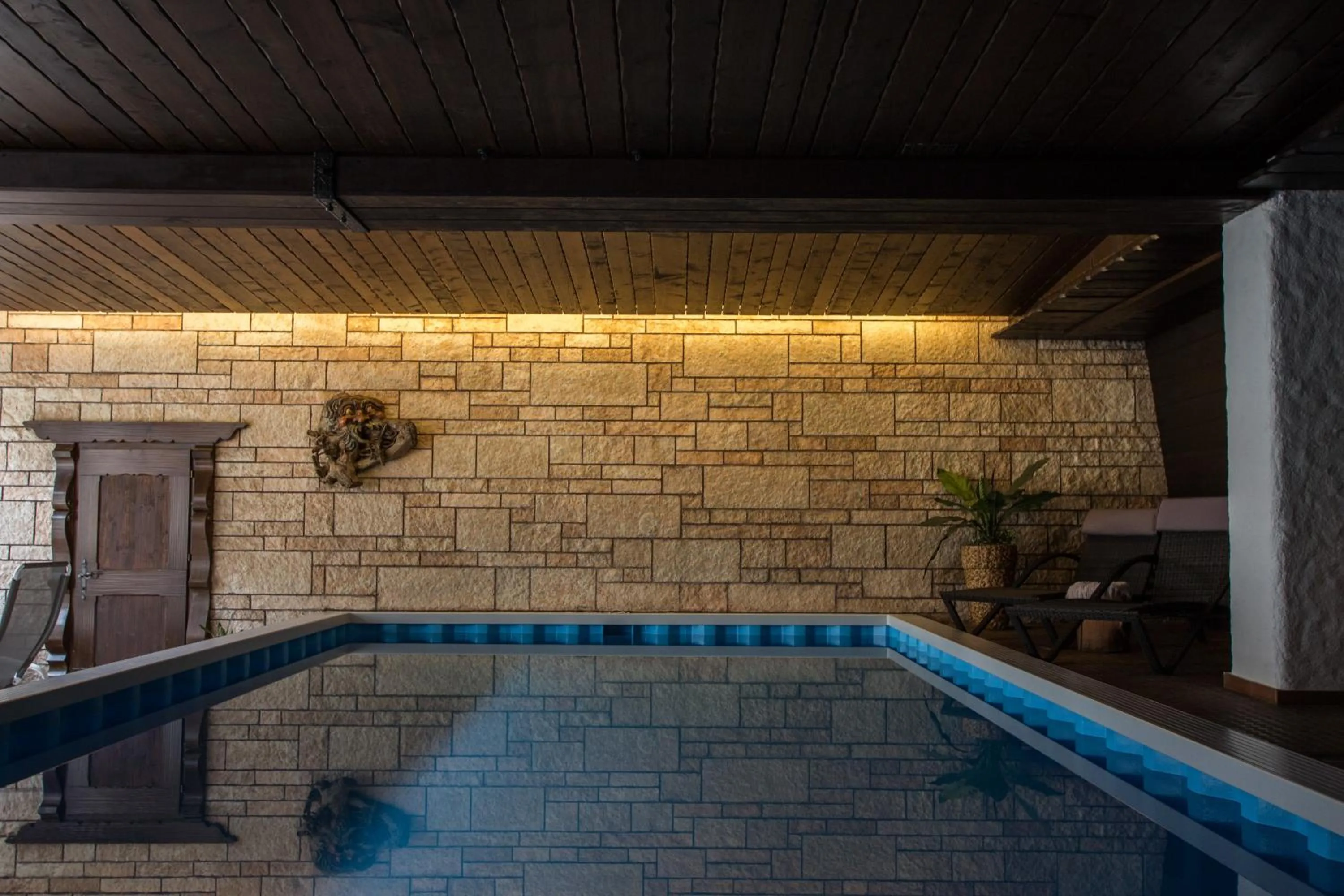 Swimming pool in Pension Christophorus Hotel Garni