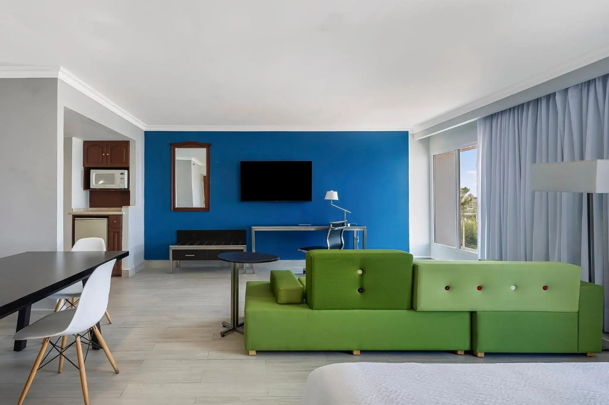 Bedroom in Fiesta Inn Express Nuevo Laredo Bedroom in Fiesta Inn Express Nuevo Laredo