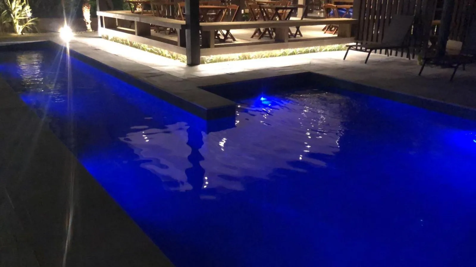 Swimming pool in Fildi Hotel