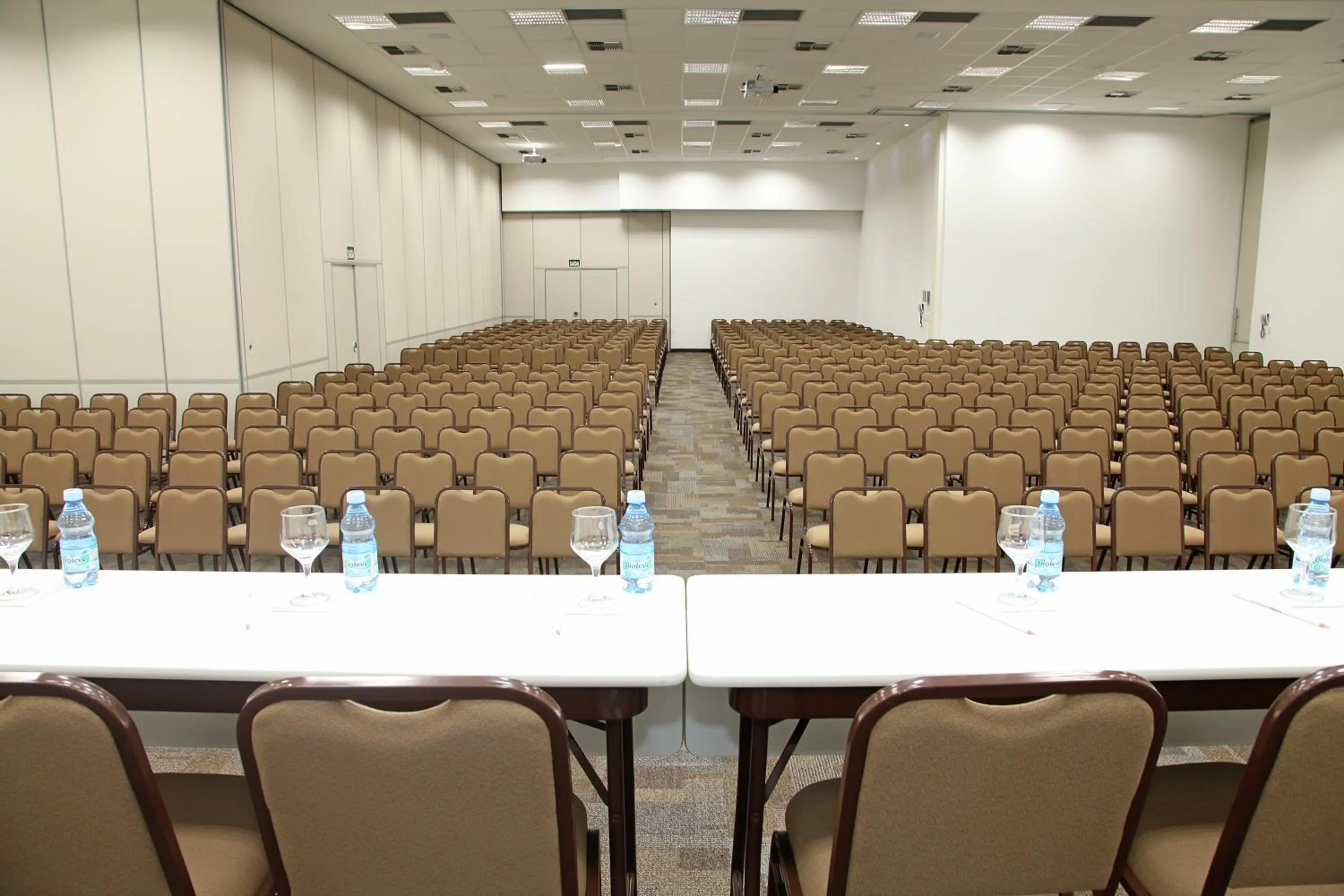 Business facilities in Fildi Hotel