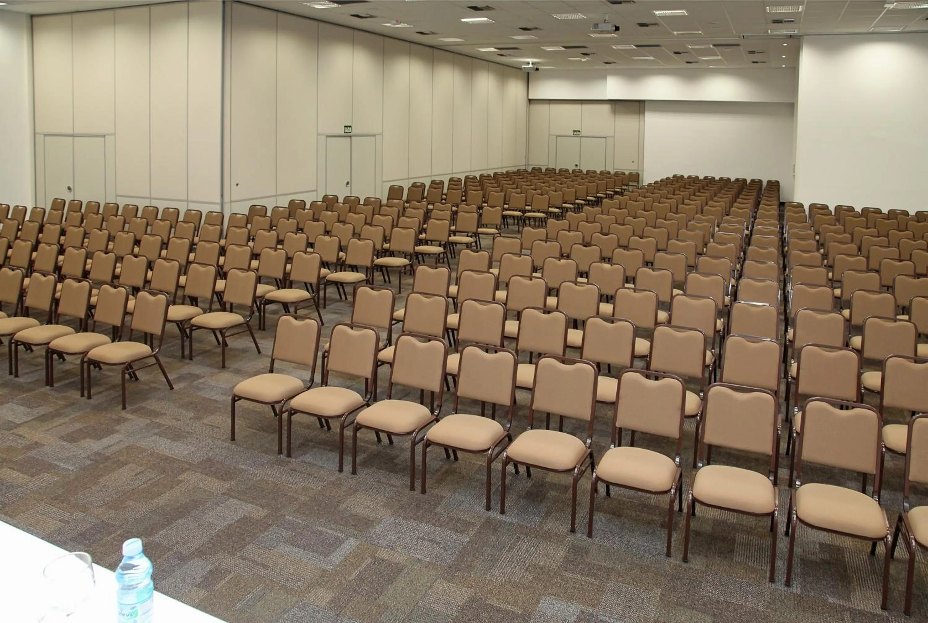 Business facilities in Fildi Hotel