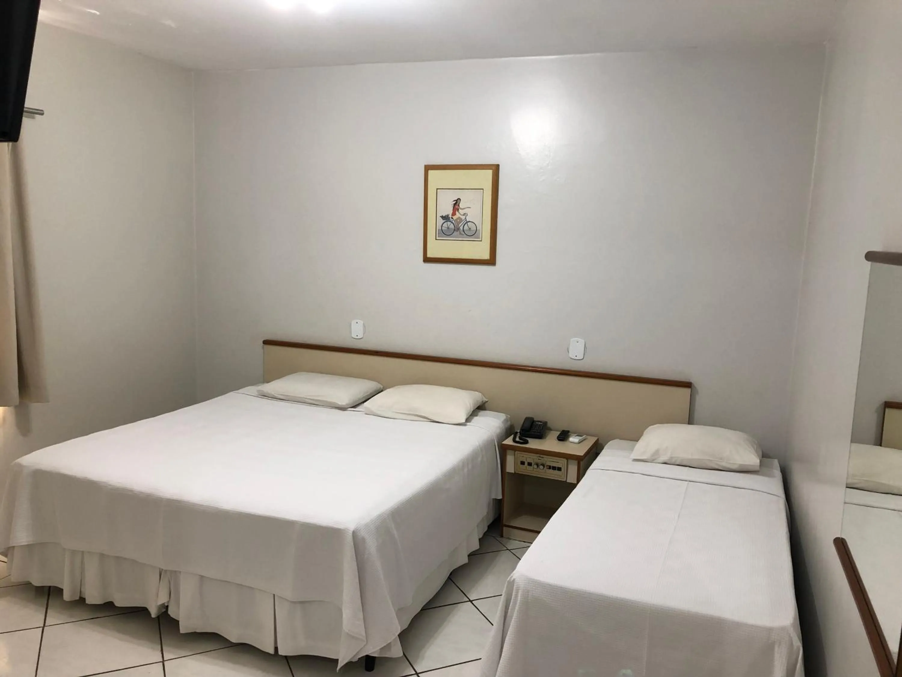 Photo of the whole room, Bed in Bravo City Hotel Dourados