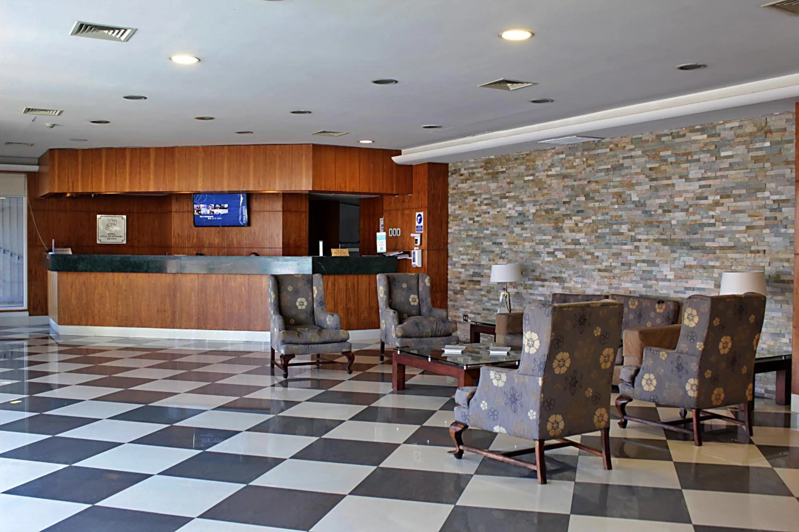 Living room in Hotel Diego de Almagro Iquique