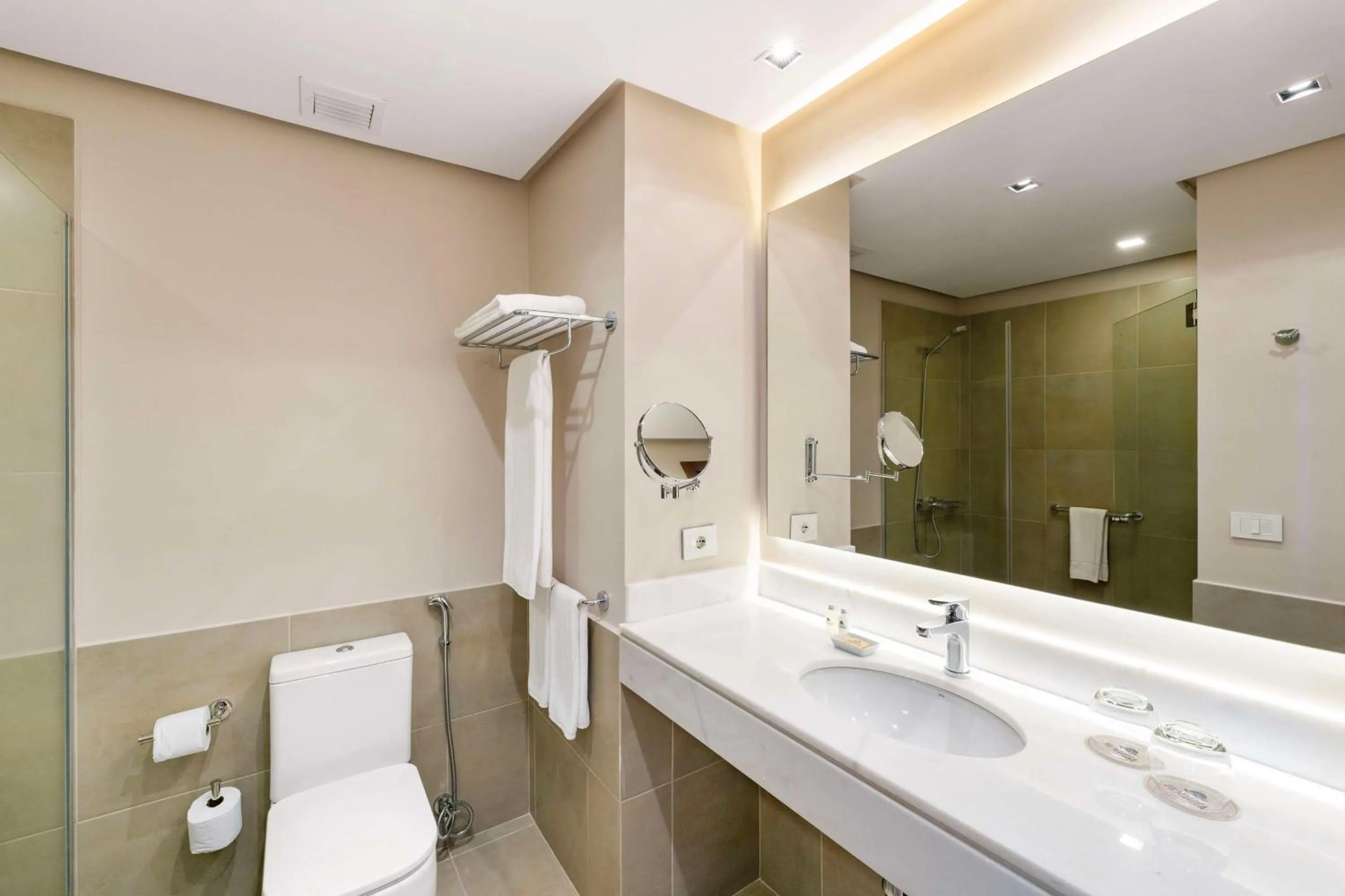 Bathroom in Palmaroga Hotel Asuncion, Tapestry Collection by Hilton