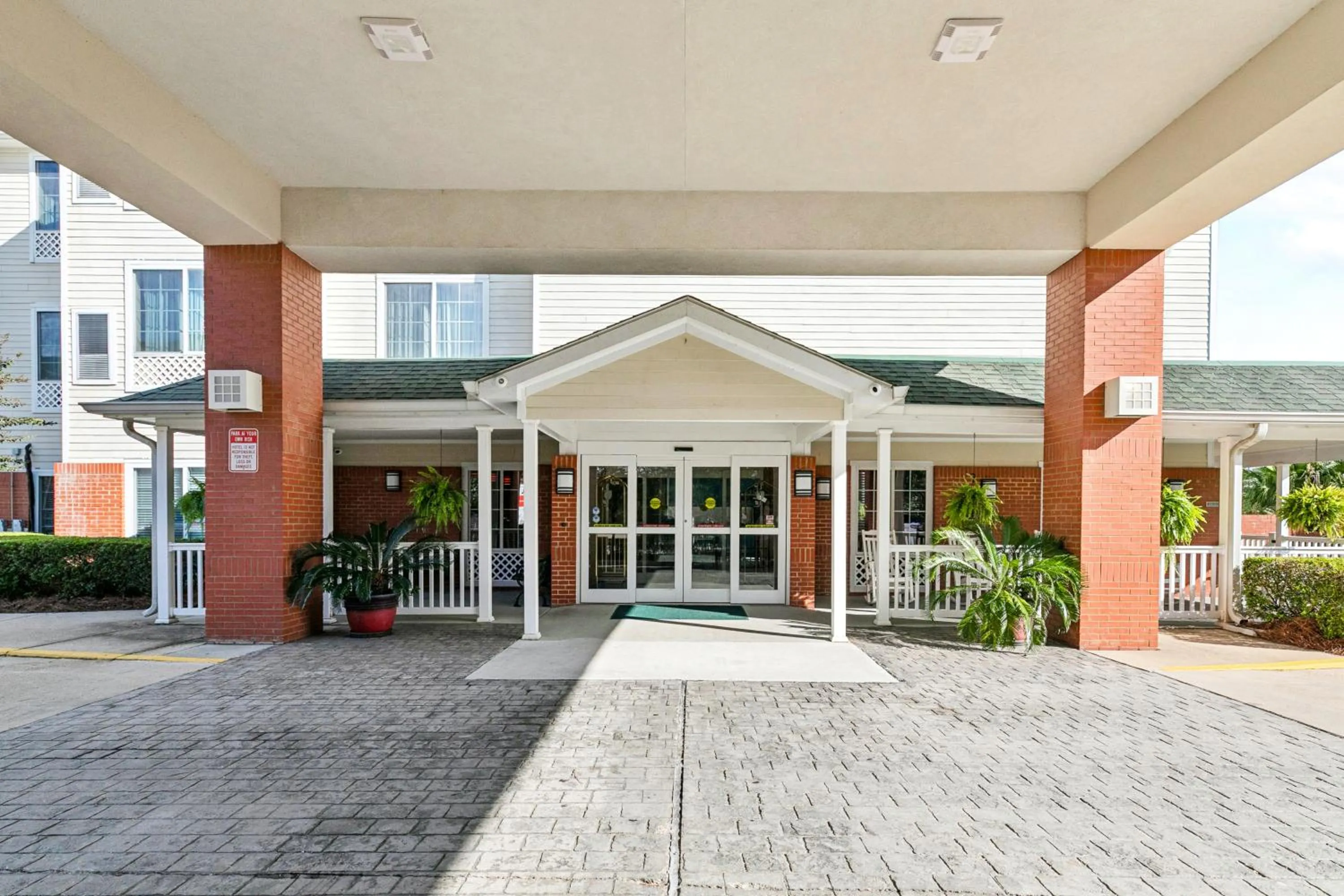 Country Inn & Suites by Radisson, Covington, LA