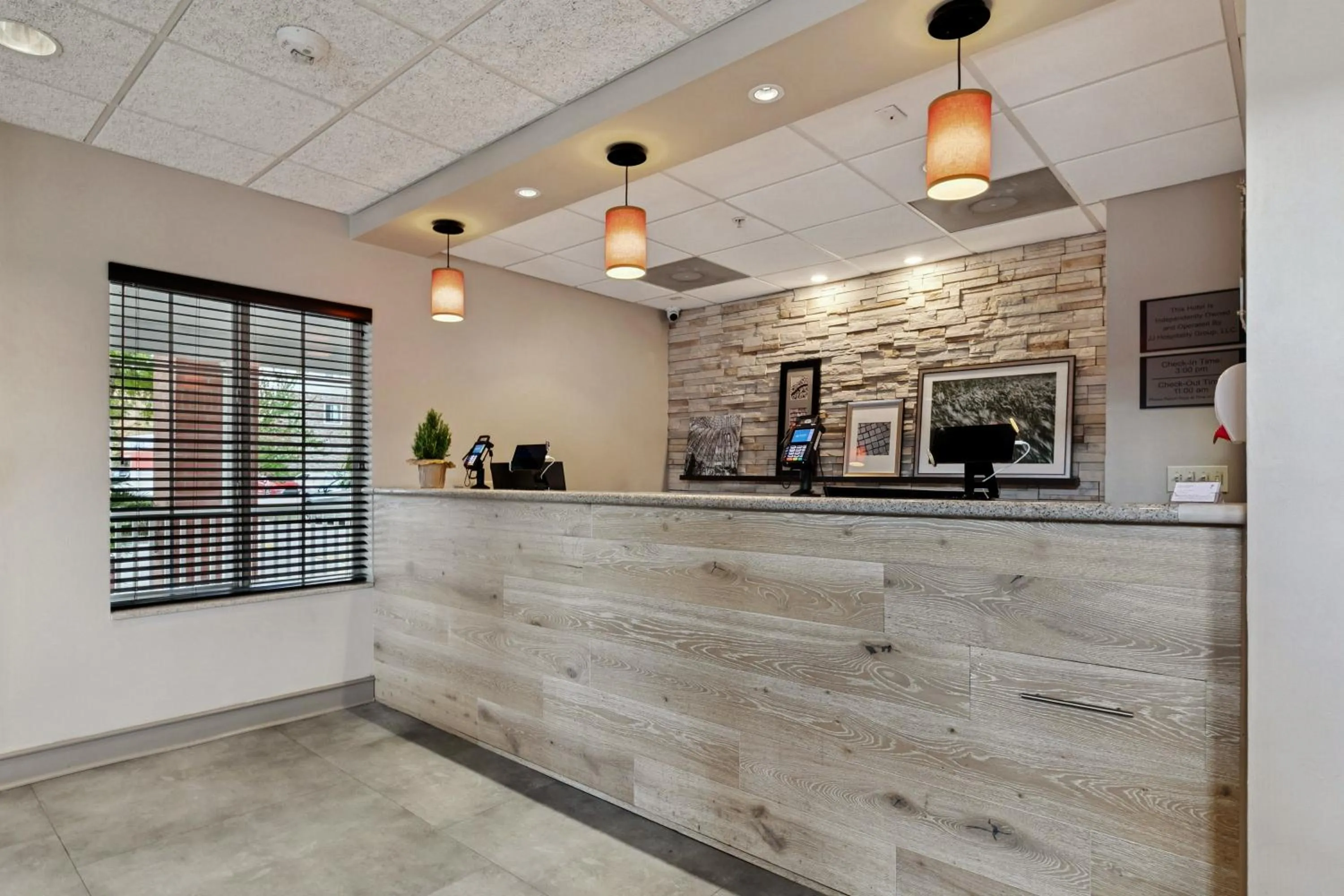 Country Inn & Suites by Radisson, Covington, LA
