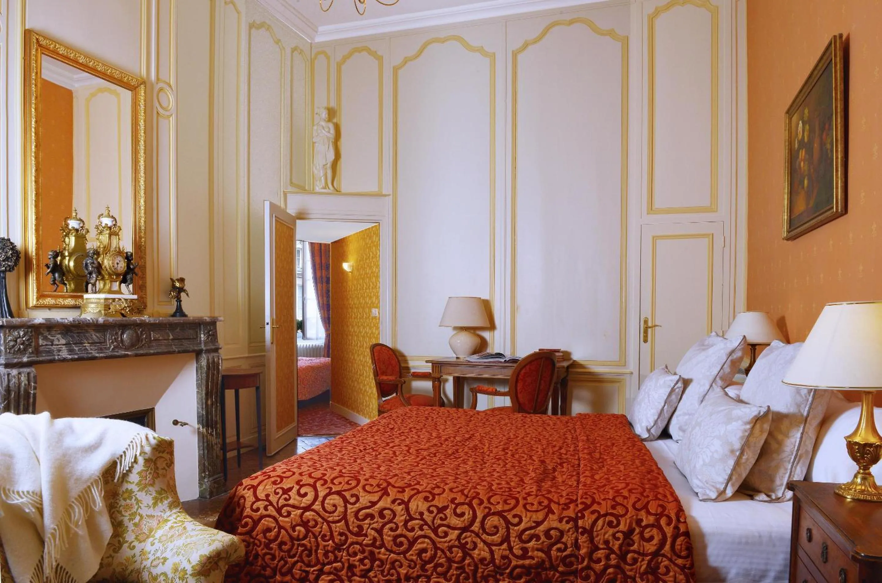 Superior Apartment in Hôtel d'Argouges