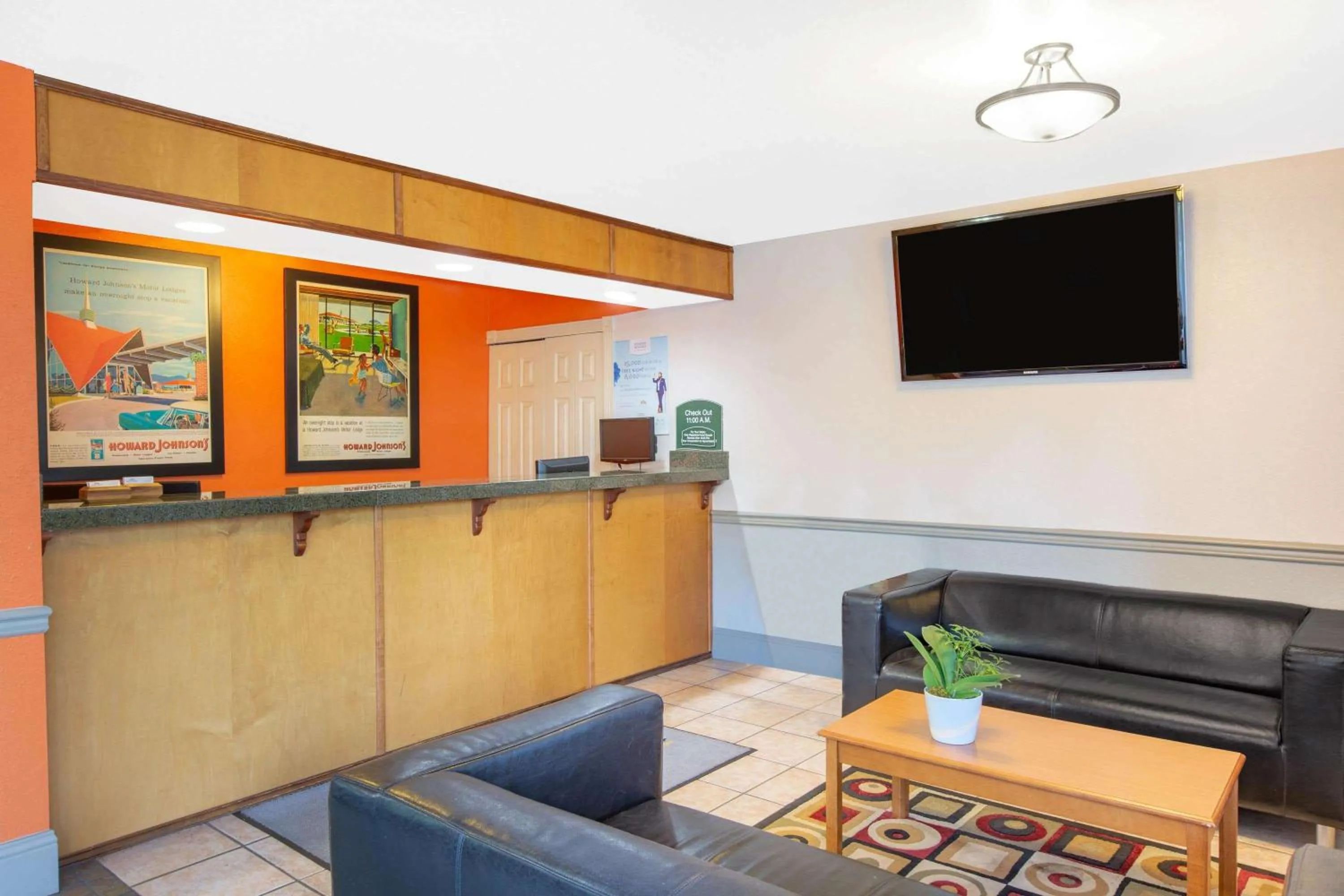 Lobby or reception in Howard Johnson by Wyndham Salem