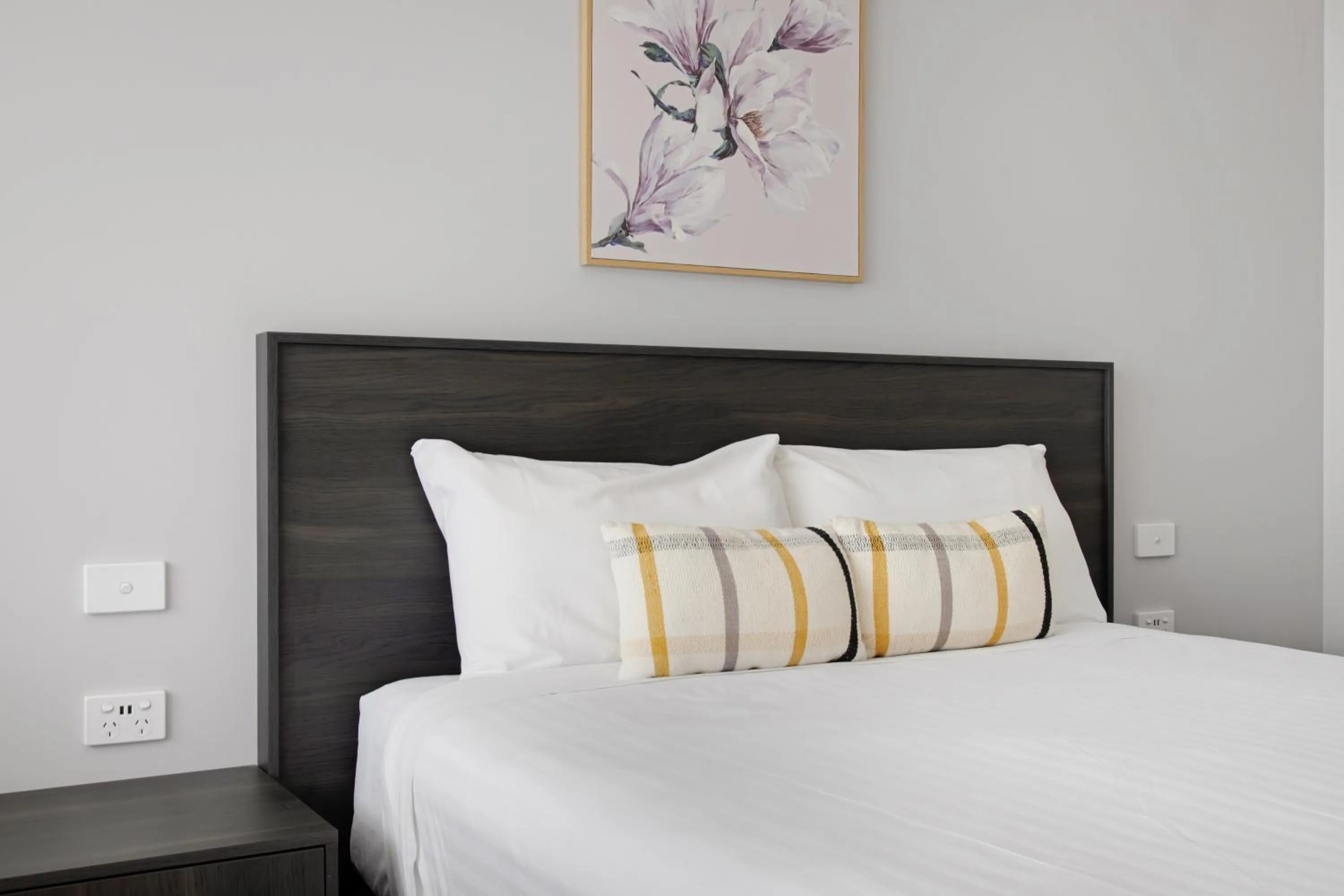Bed in Hive Hotel, Moruya
