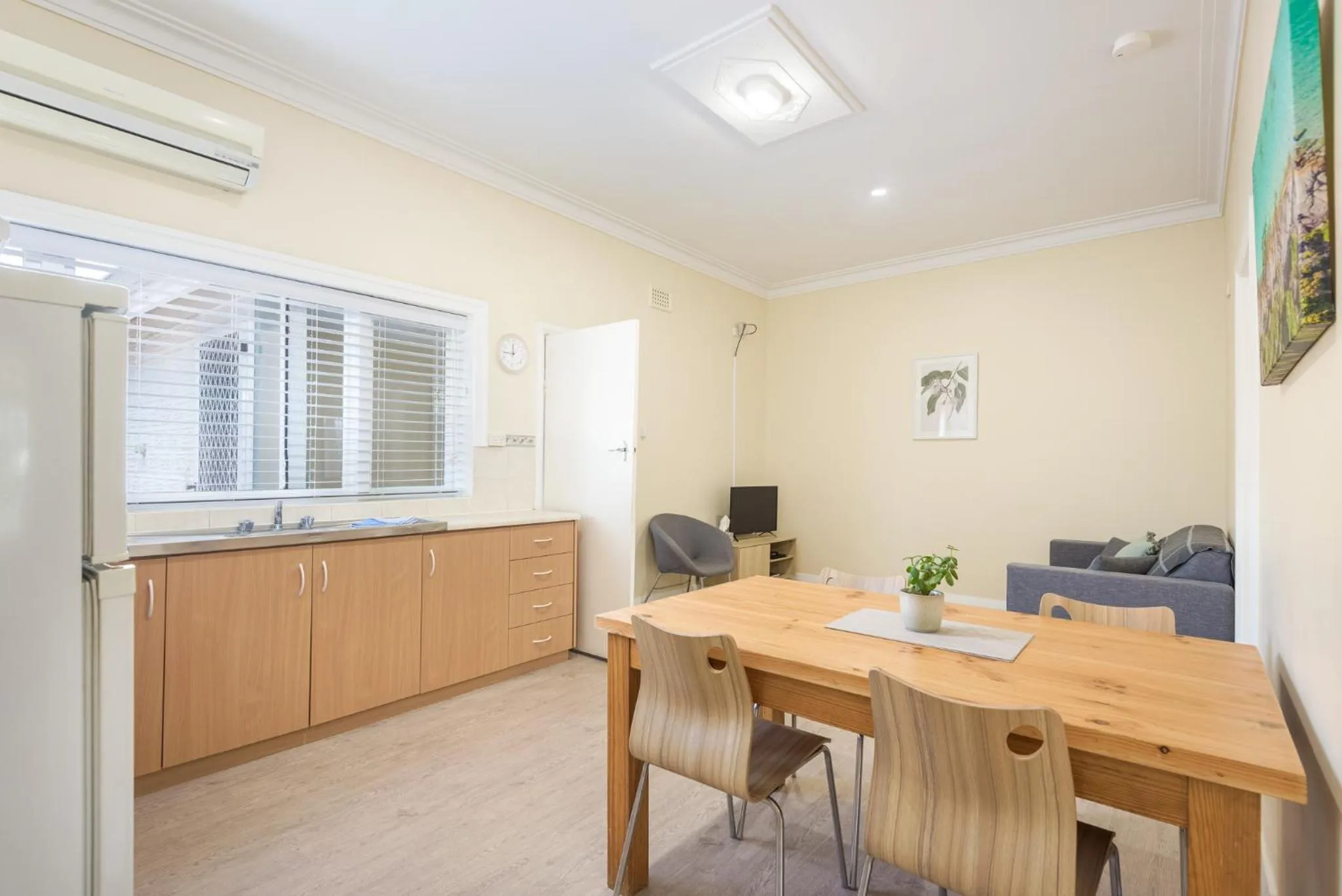 Albany Holiday Units