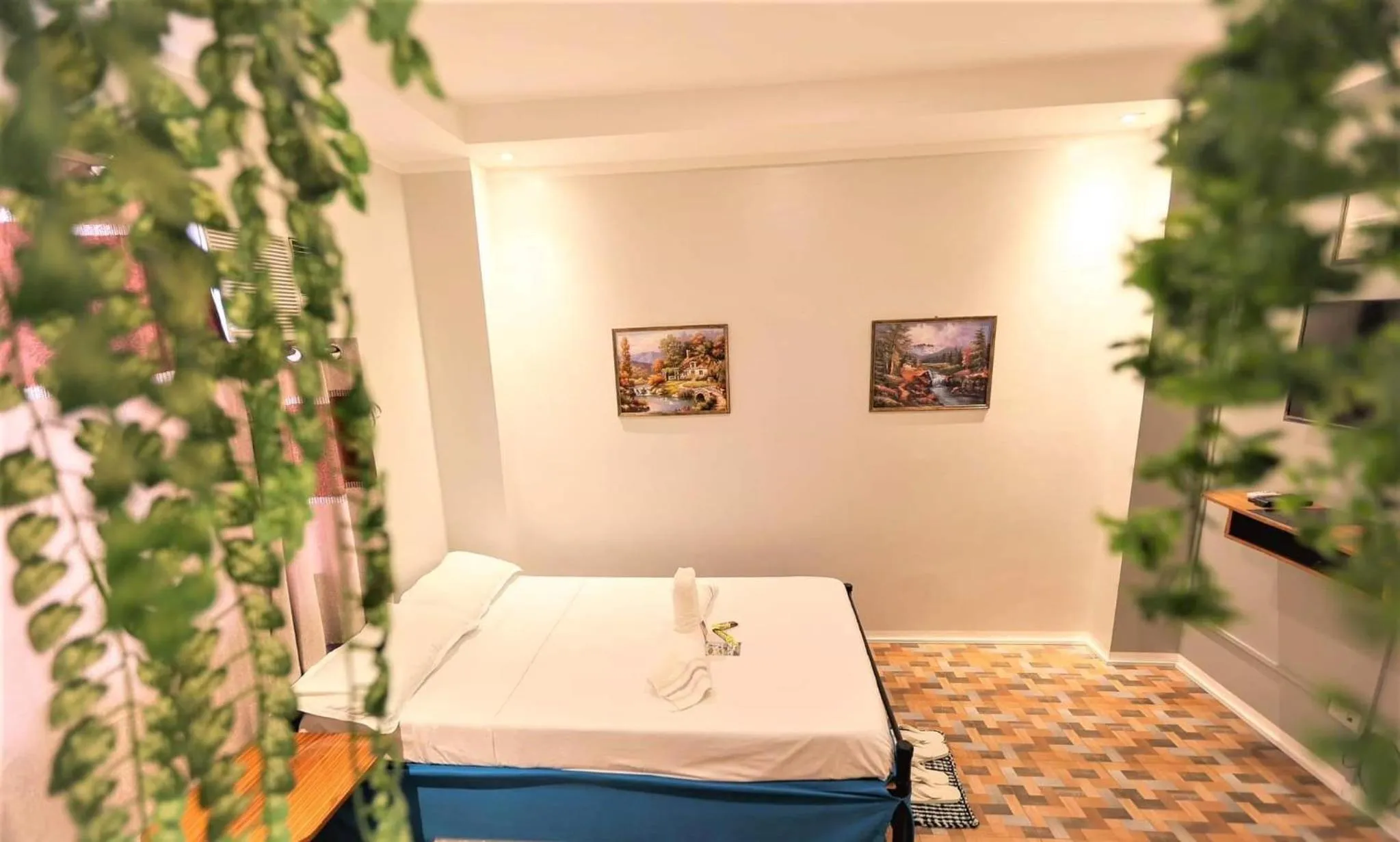 Bed in Kingswick Residences & Lodge