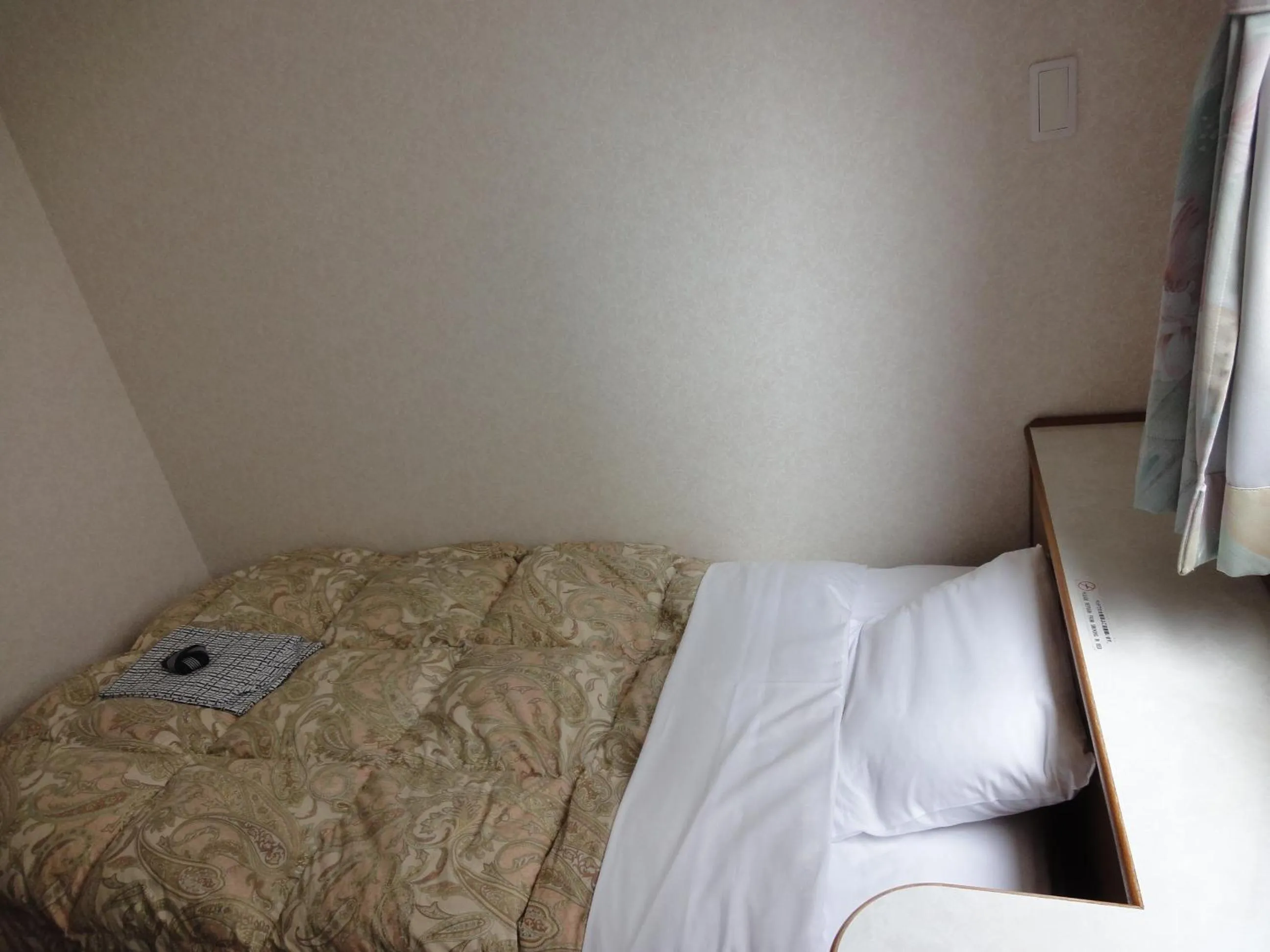 Bed in Matsue Plaza Hotel