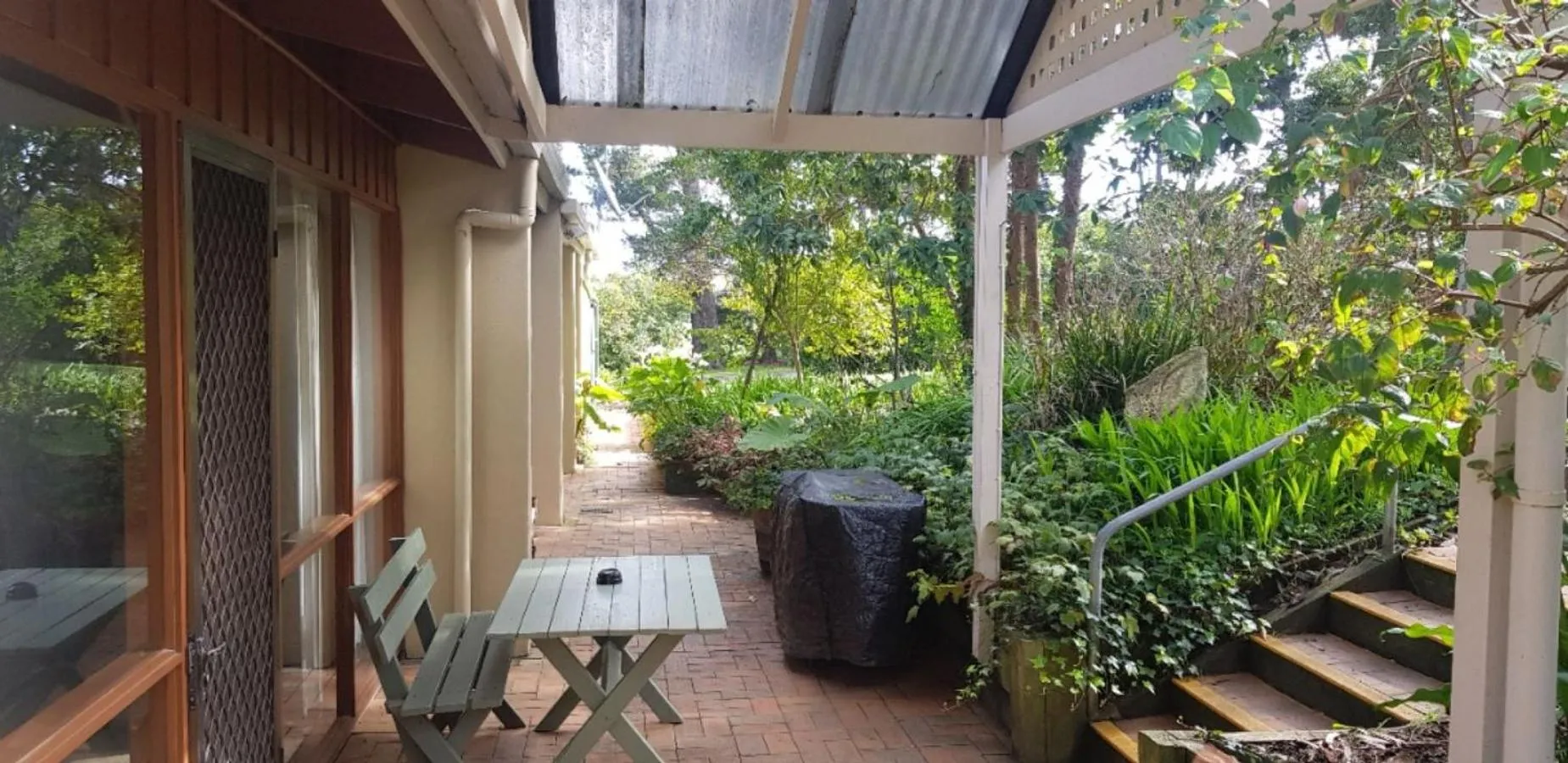 BBQ facilities in Clarendon Chalets