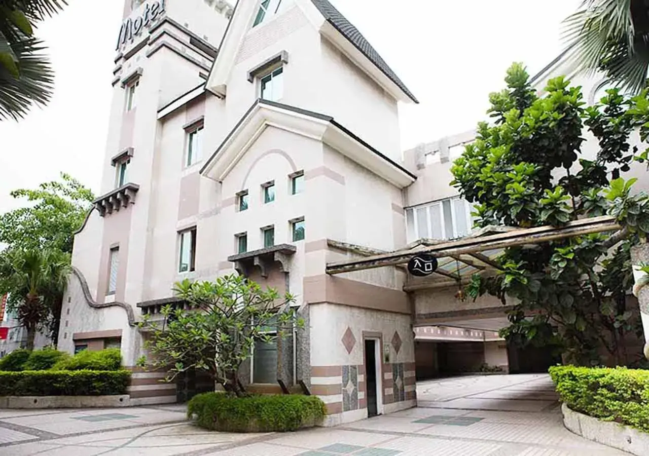 Royal Group Motel Chien Kuo Branch Royal Group Motel Chien Kuo Branch