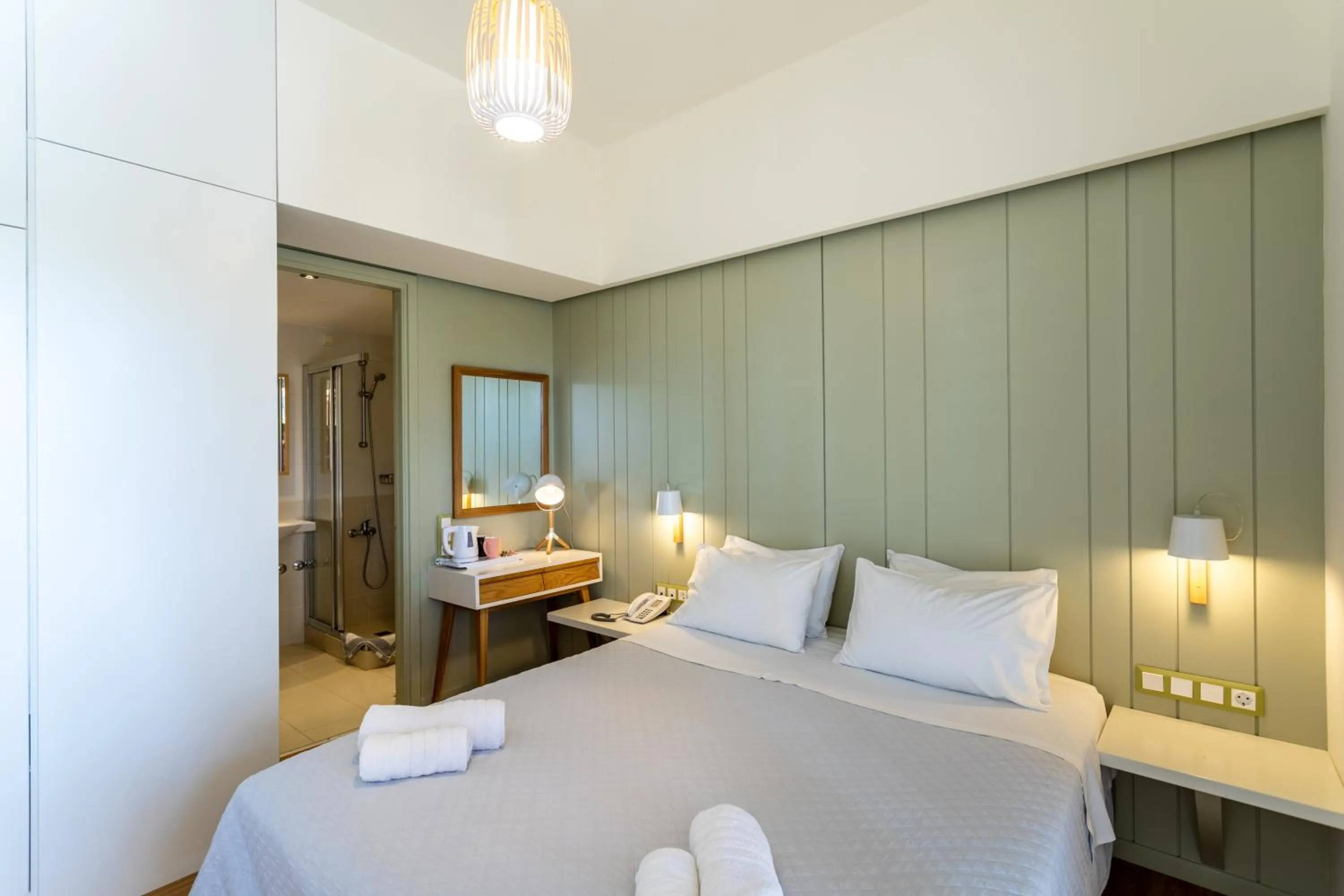 Photo of the whole room, Bed in Lefktron Hotel