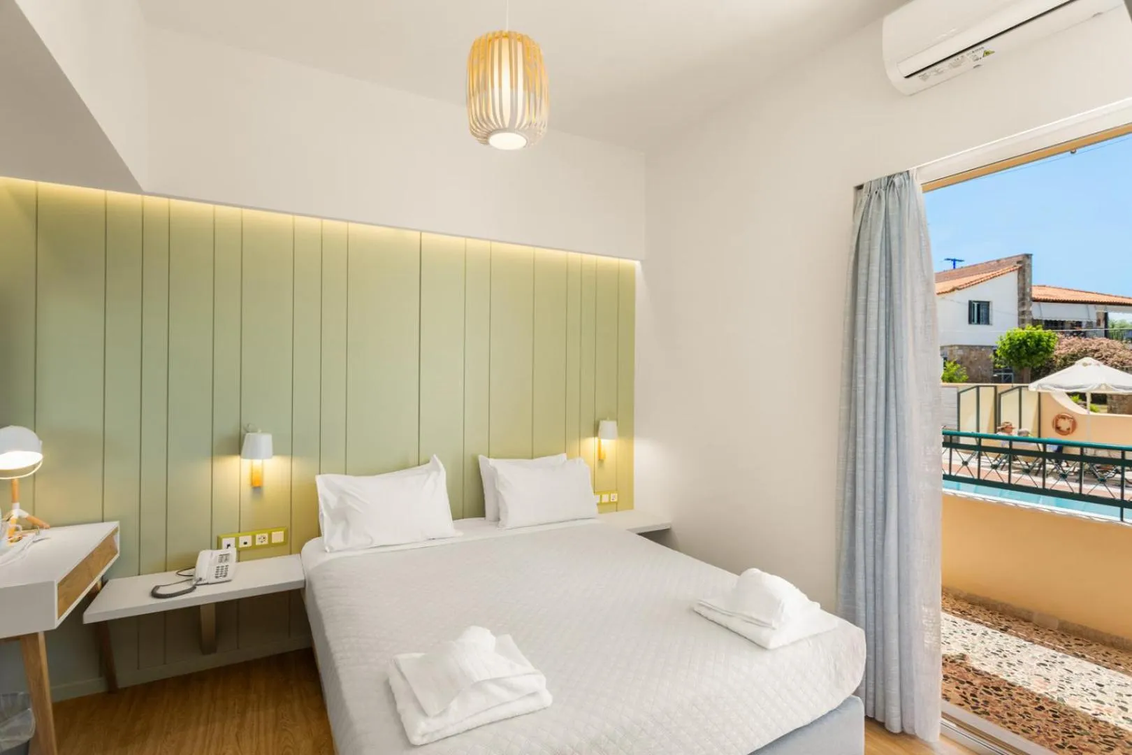 Photo of the whole room, Bed in Lefktron Hotel