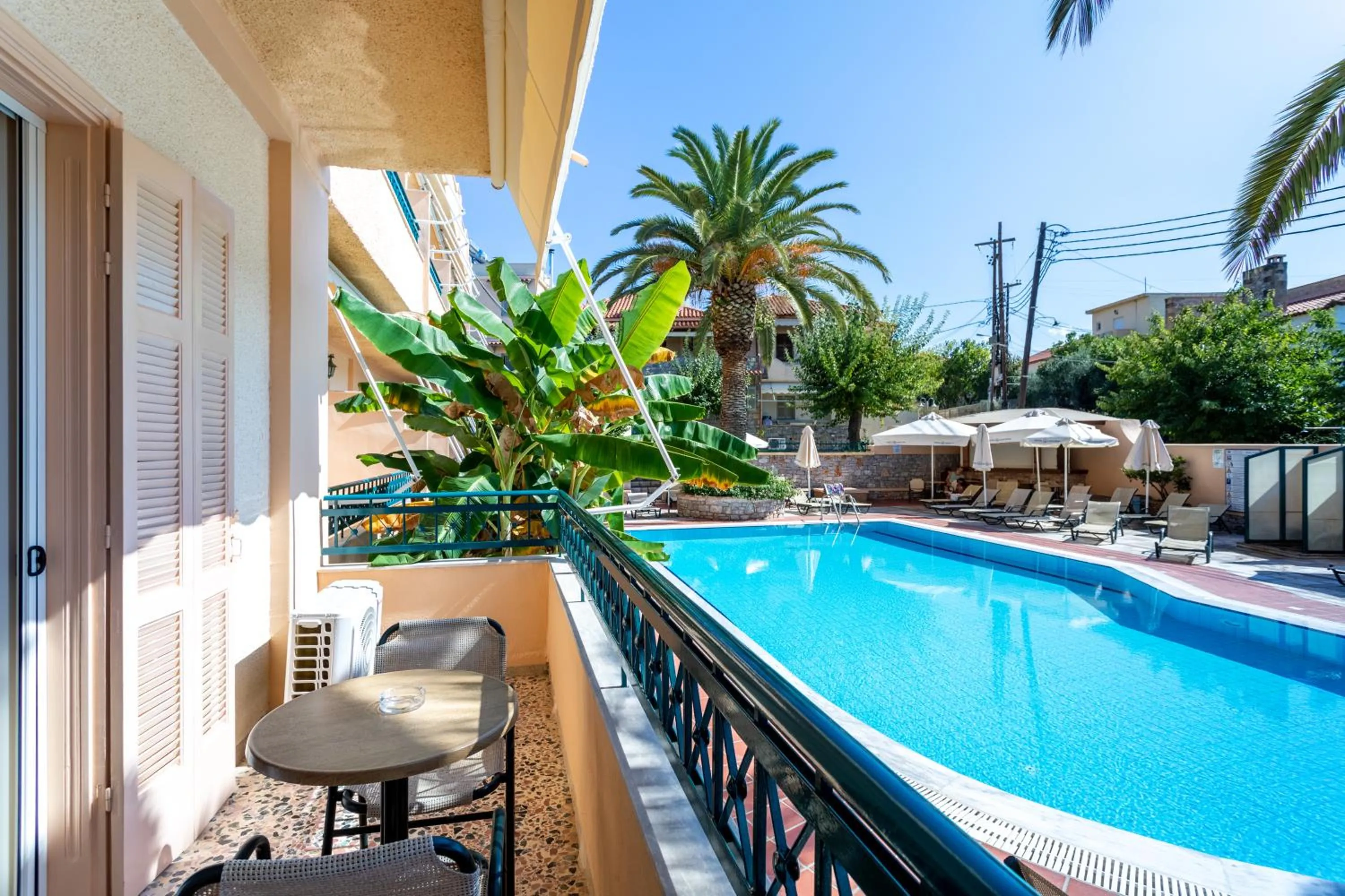 Pool view in Lefktron Hotel