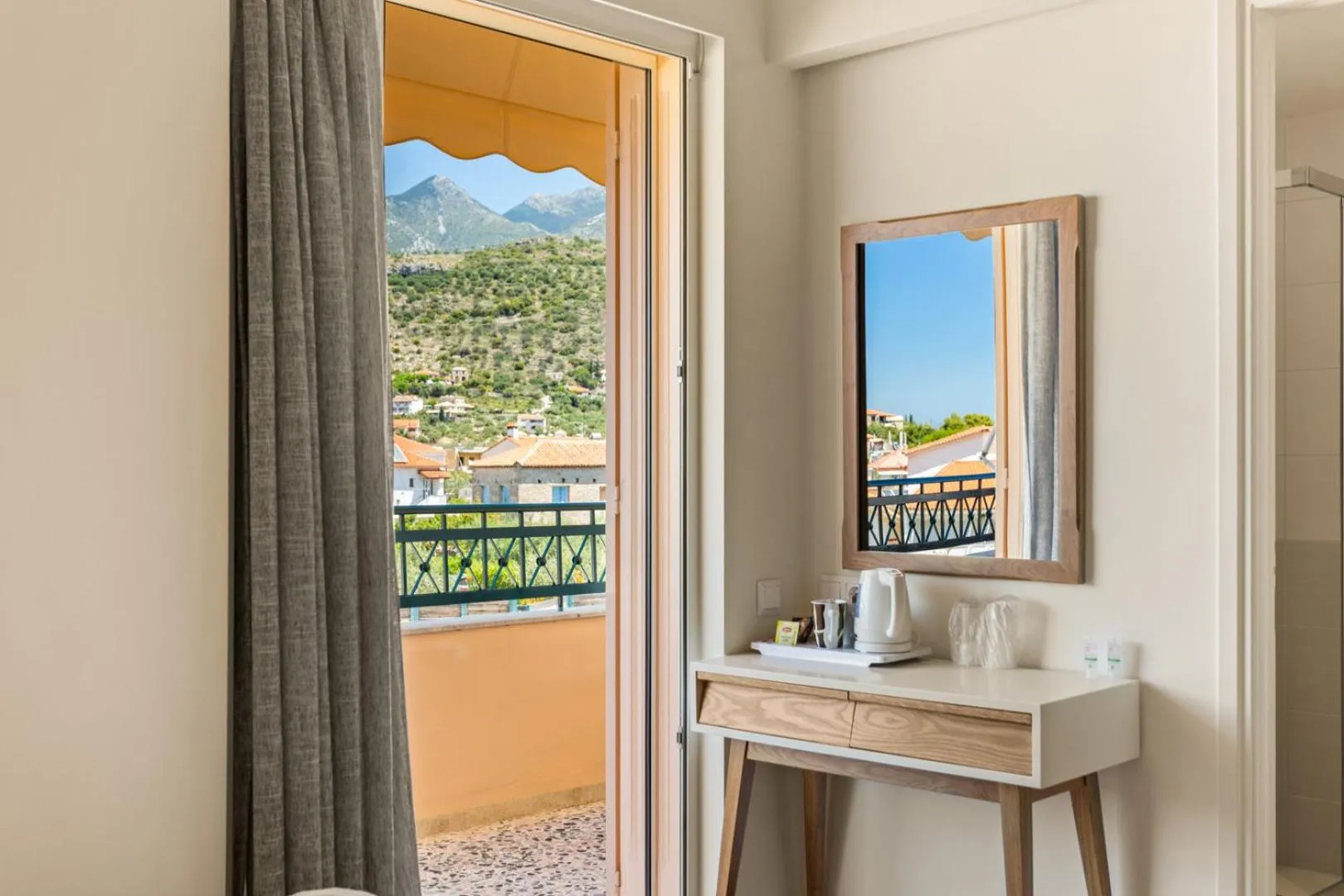 Balcony/Terrace in Lefktron Hotel