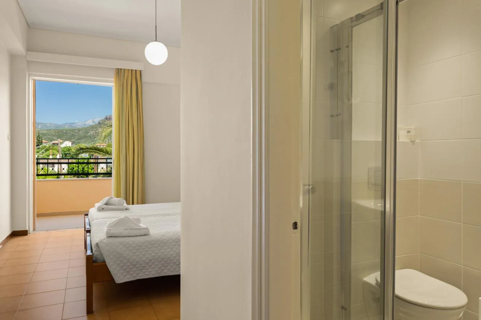 Photo of the whole room, Bed in Lefktron Hotel