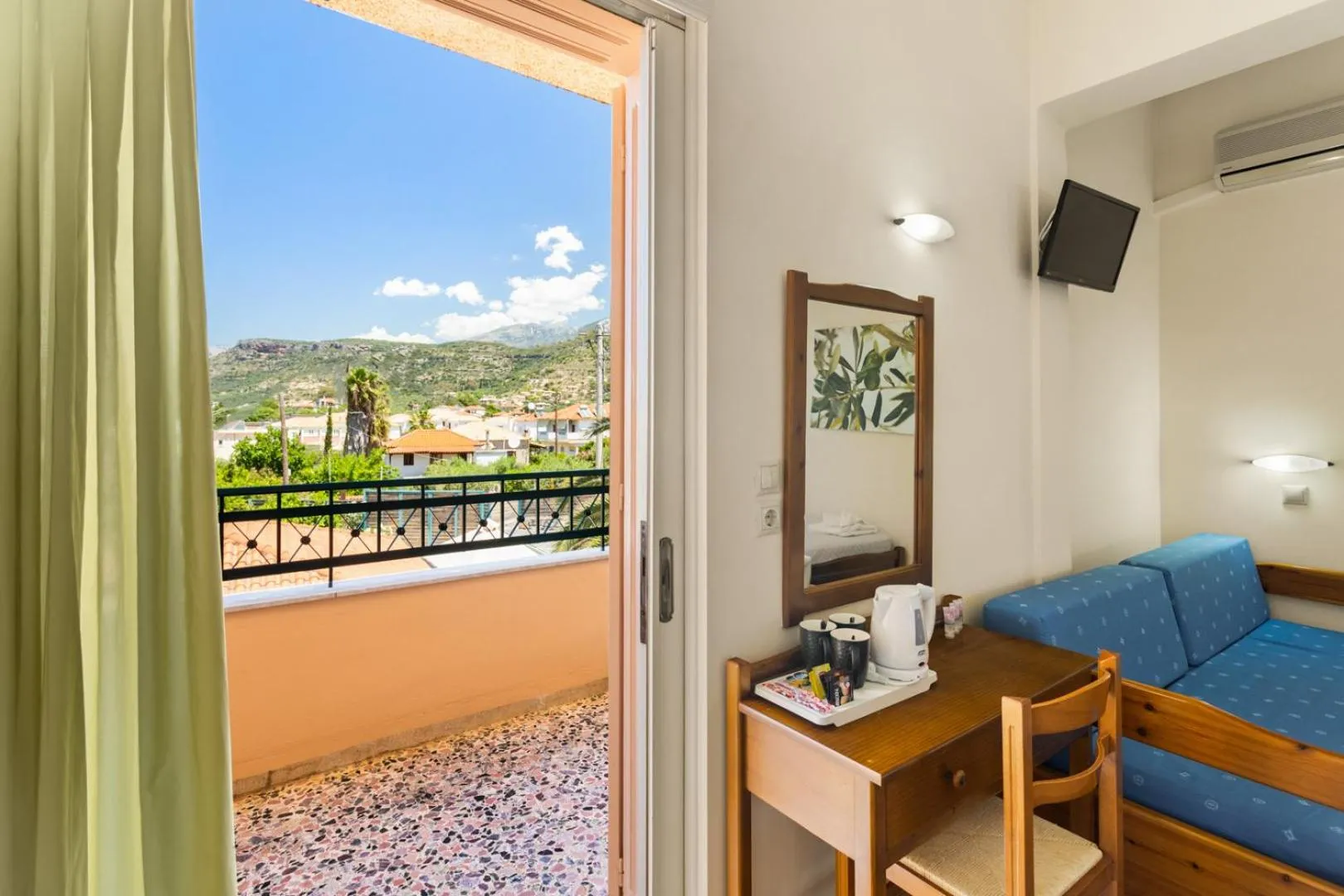 Balcony/Terrace in Lefktron Hotel