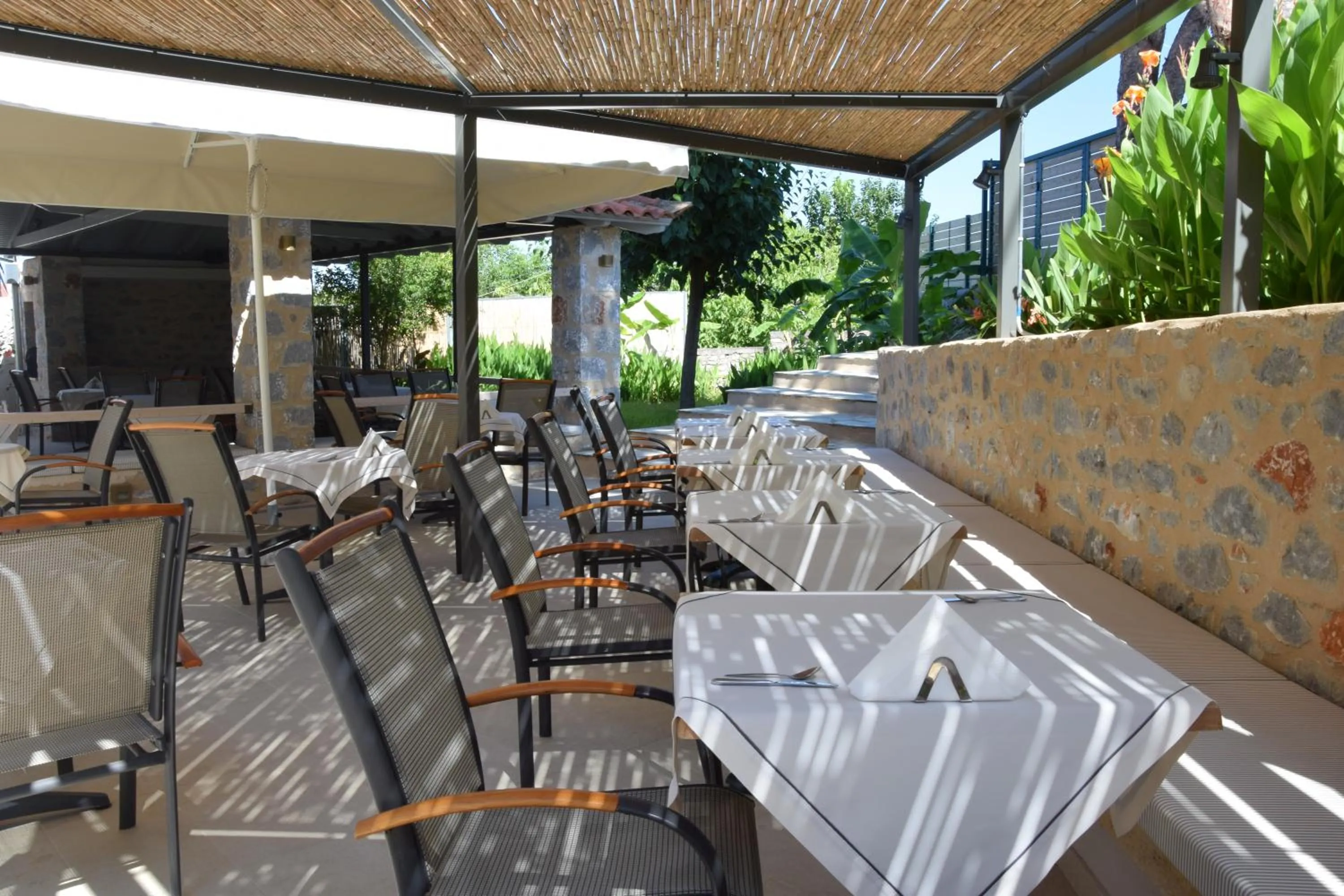 Seating area in Lefktron Hotel