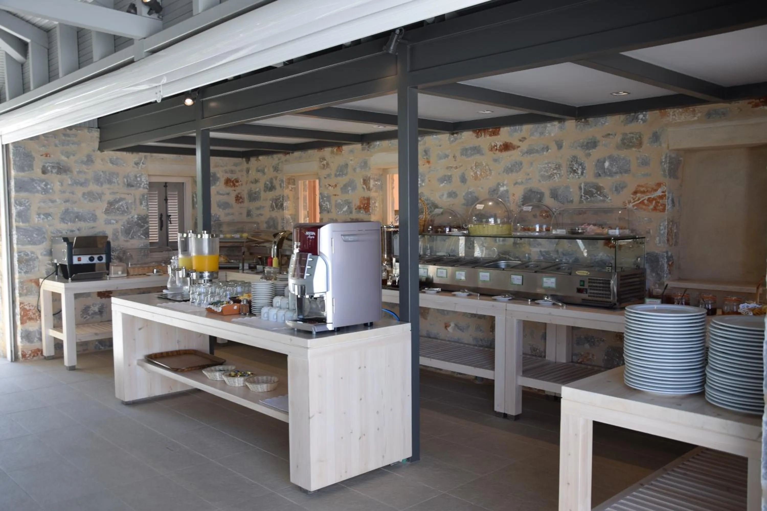 Buffet breakfast in Lefktron Hotel