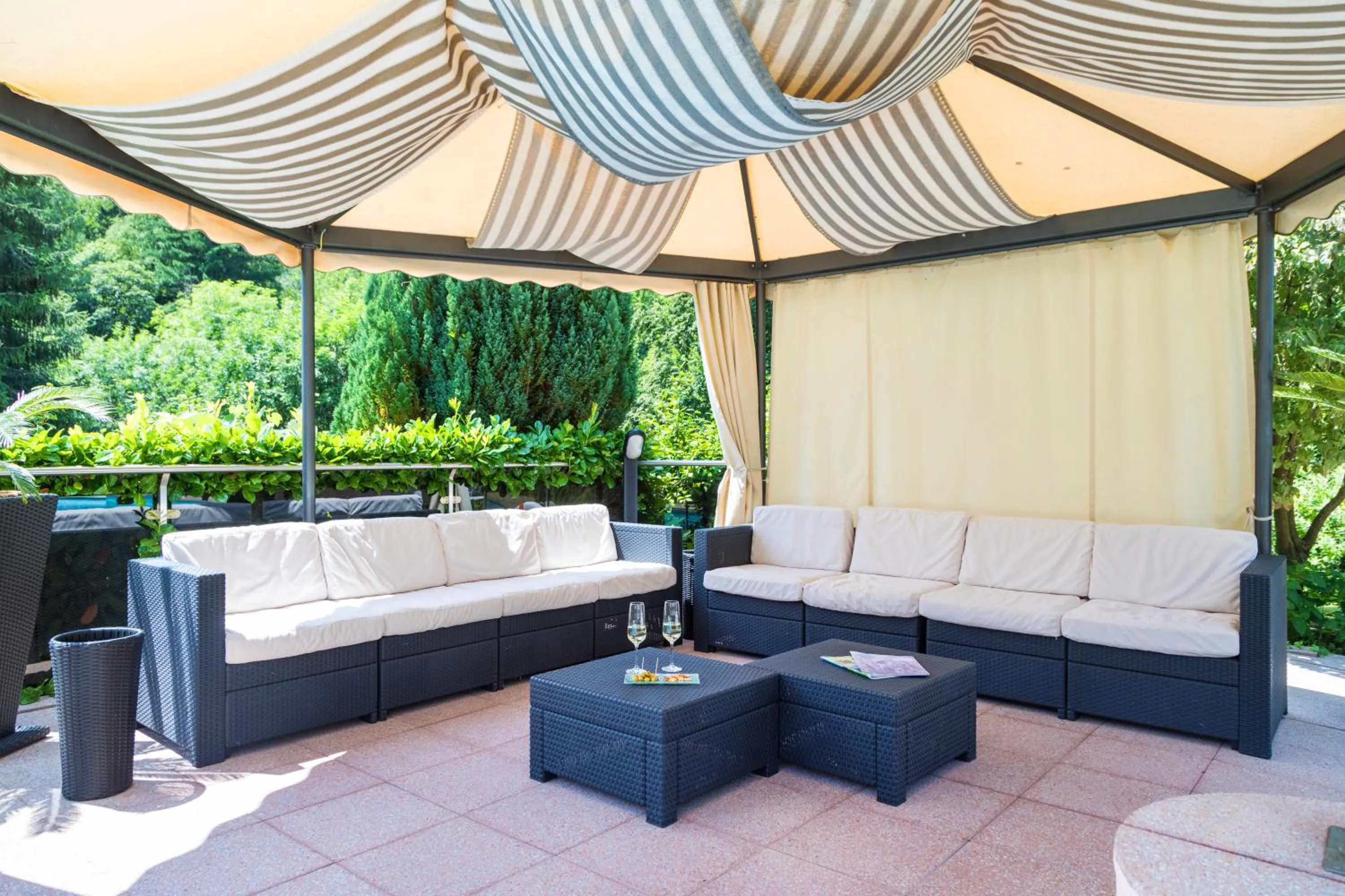 Swimming pool in Hotel & Spa Cacciatori