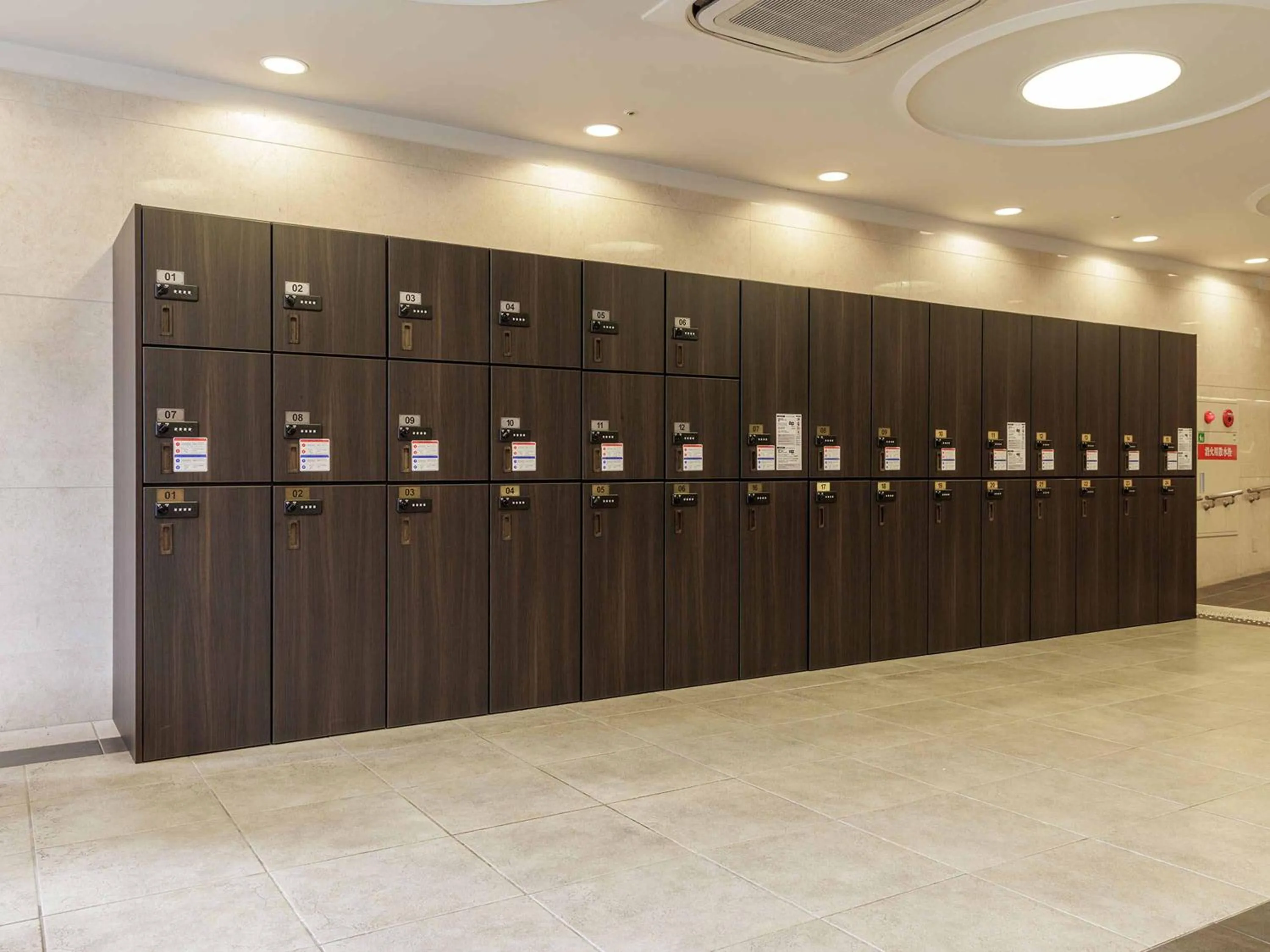 Lobby or reception in Nishitetsu Inn Kokura