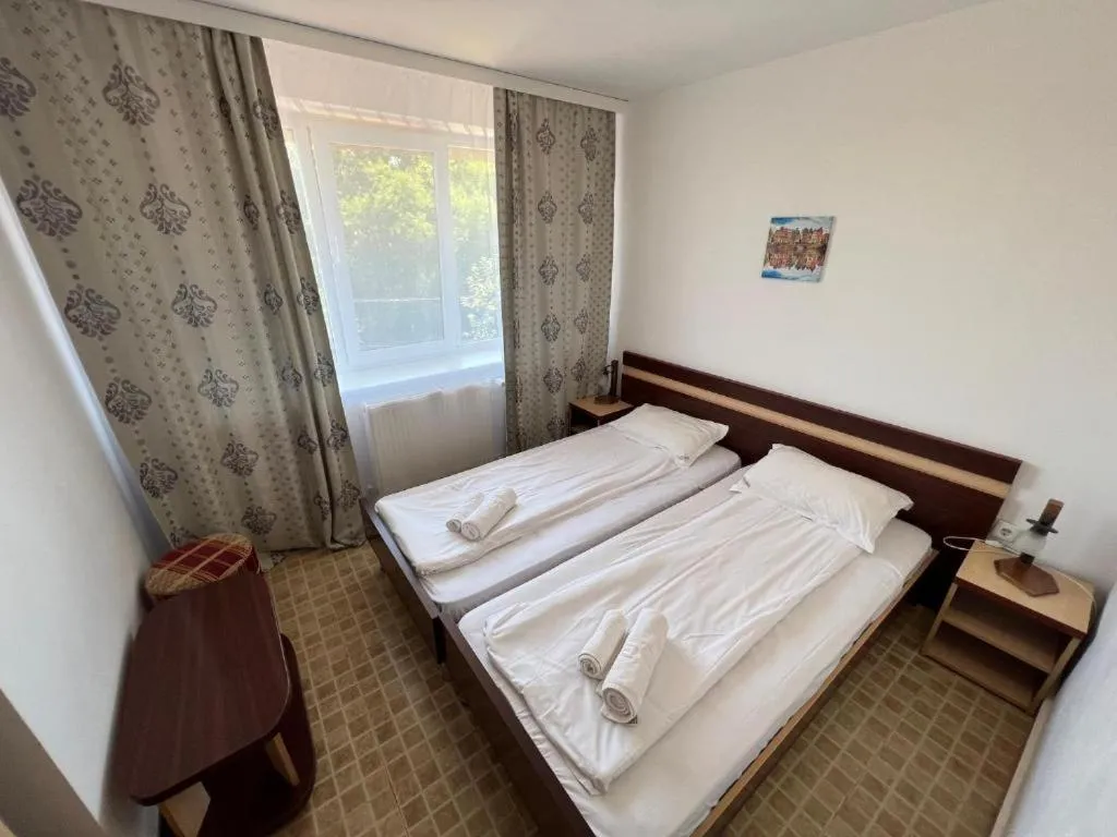Bed in Claudia