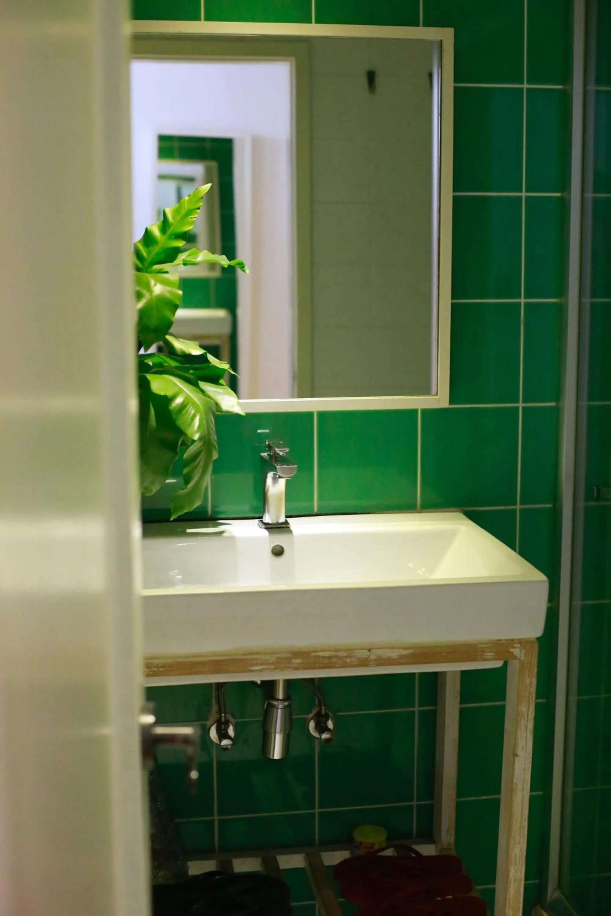 Peking Garden Youth Hostel-Houhai&Nanluoguxiang&Drum tower-Cafe&Bar&Movie night&Social area&Rooftop