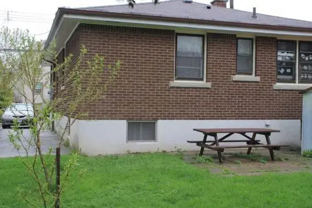 Property building in McMaster Accommodations Property building in McMaster Accommodations