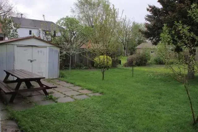 Property building in McMaster Accommodations Property building in McMaster Accommodations