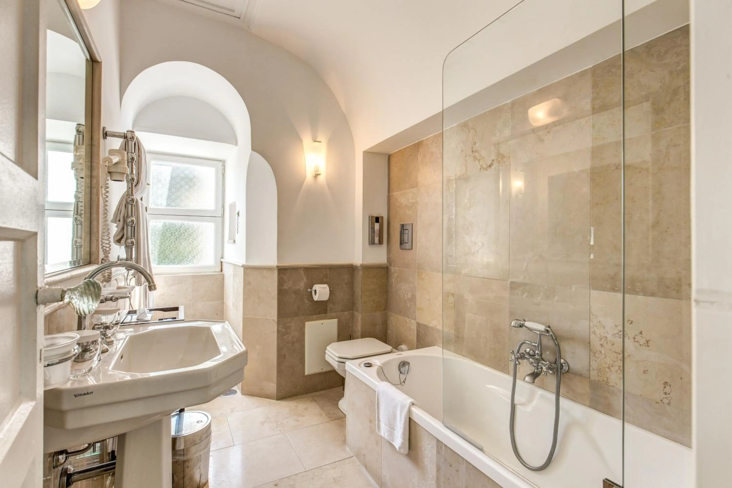 Bathroom in Villa Calypso