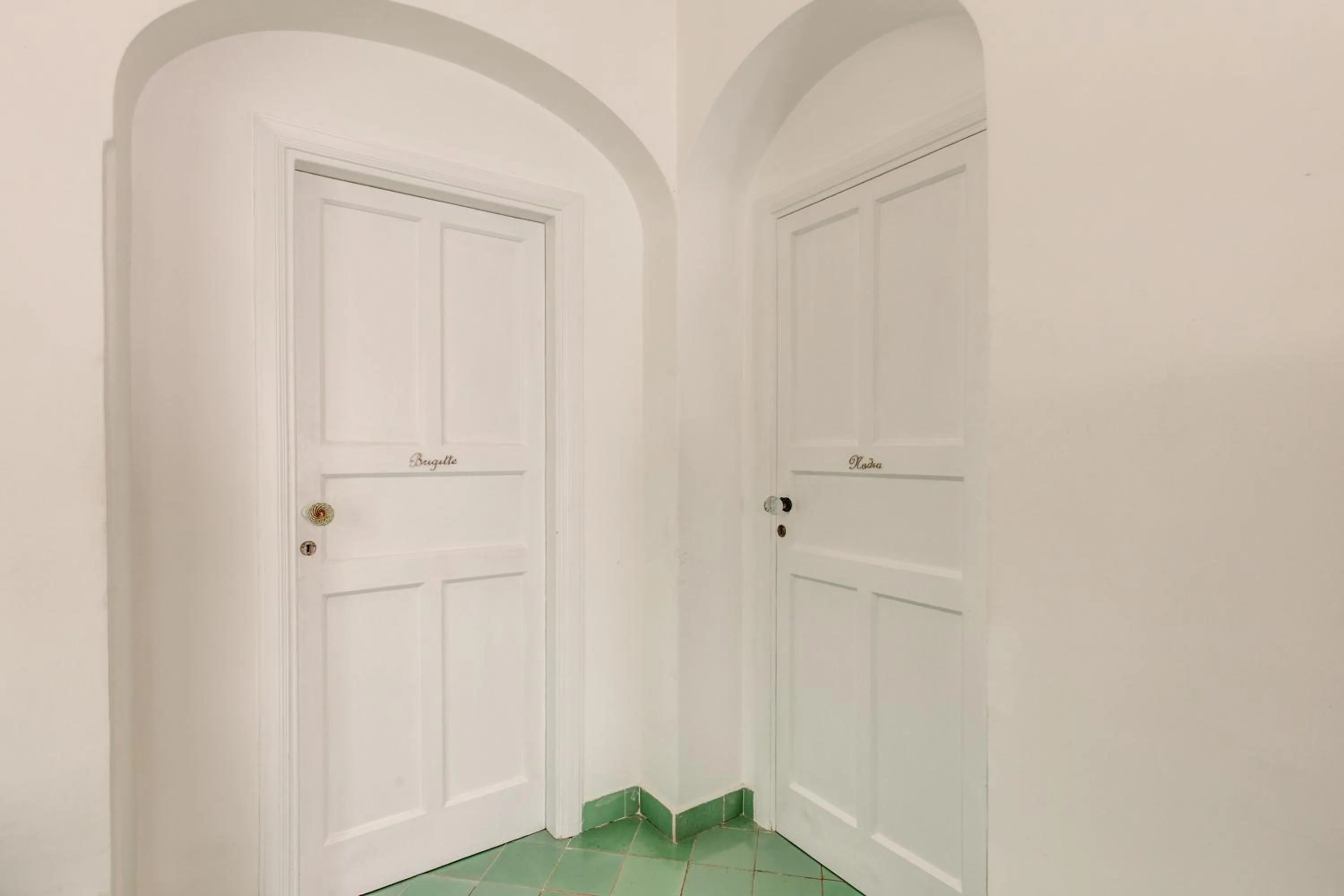 Decorative detail in Villa Calypso