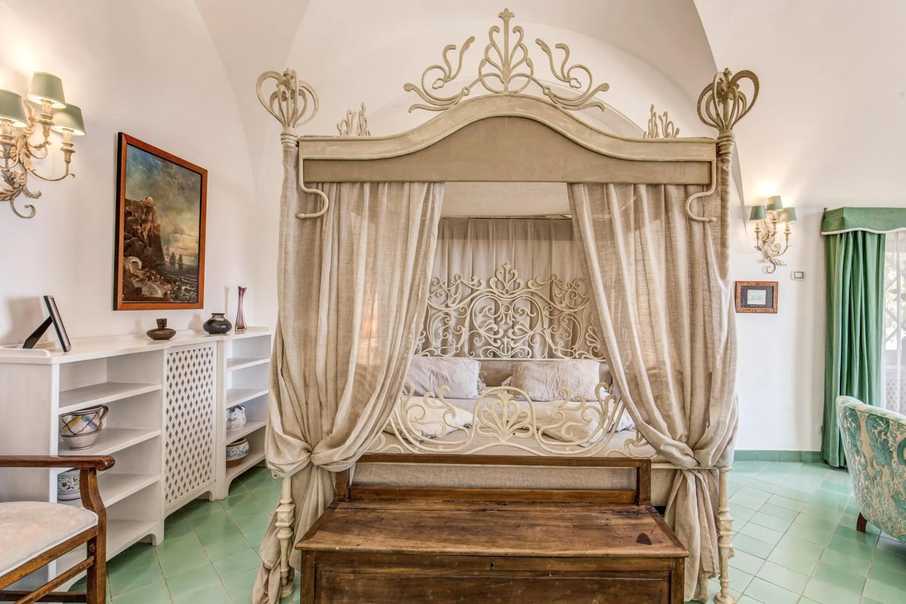 Bed in Villa Calypso
