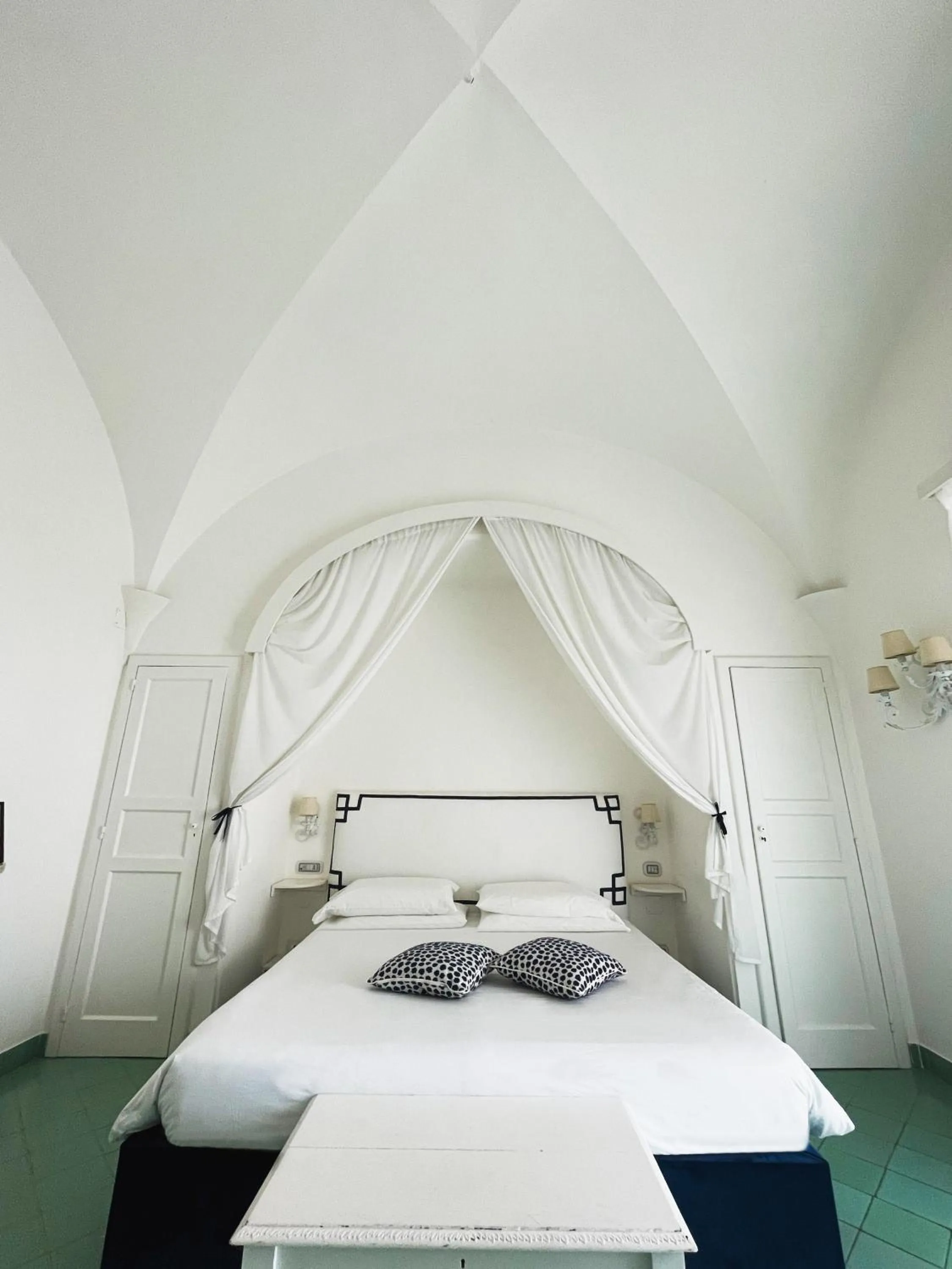 Bed in Villa Calypso