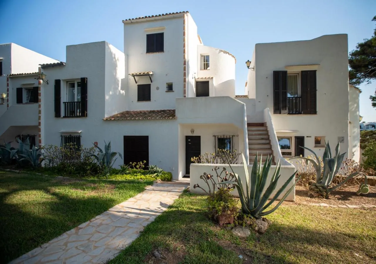Property building in Apartamentos Parque Mar