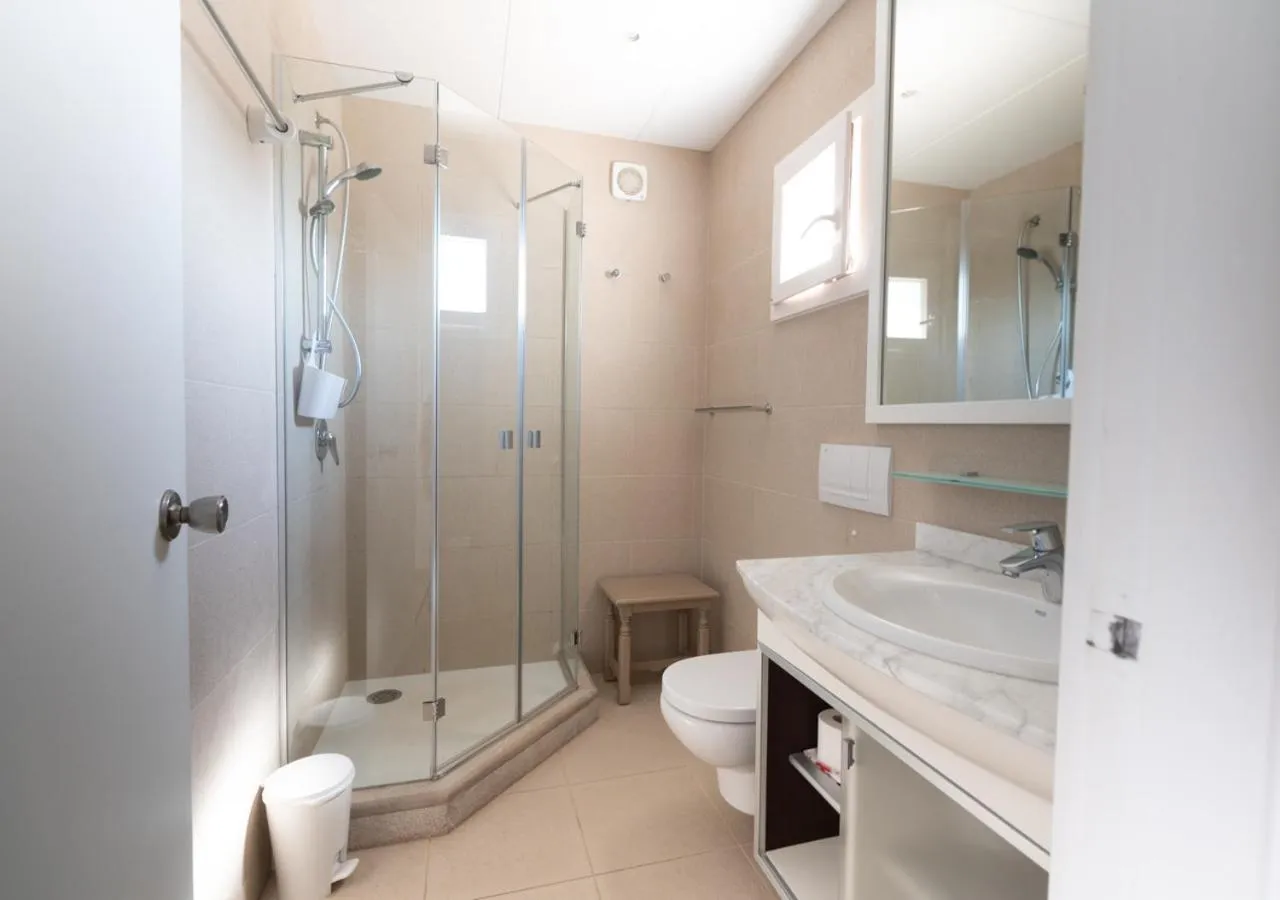 Bathroom in Apartamentos Parque Mar