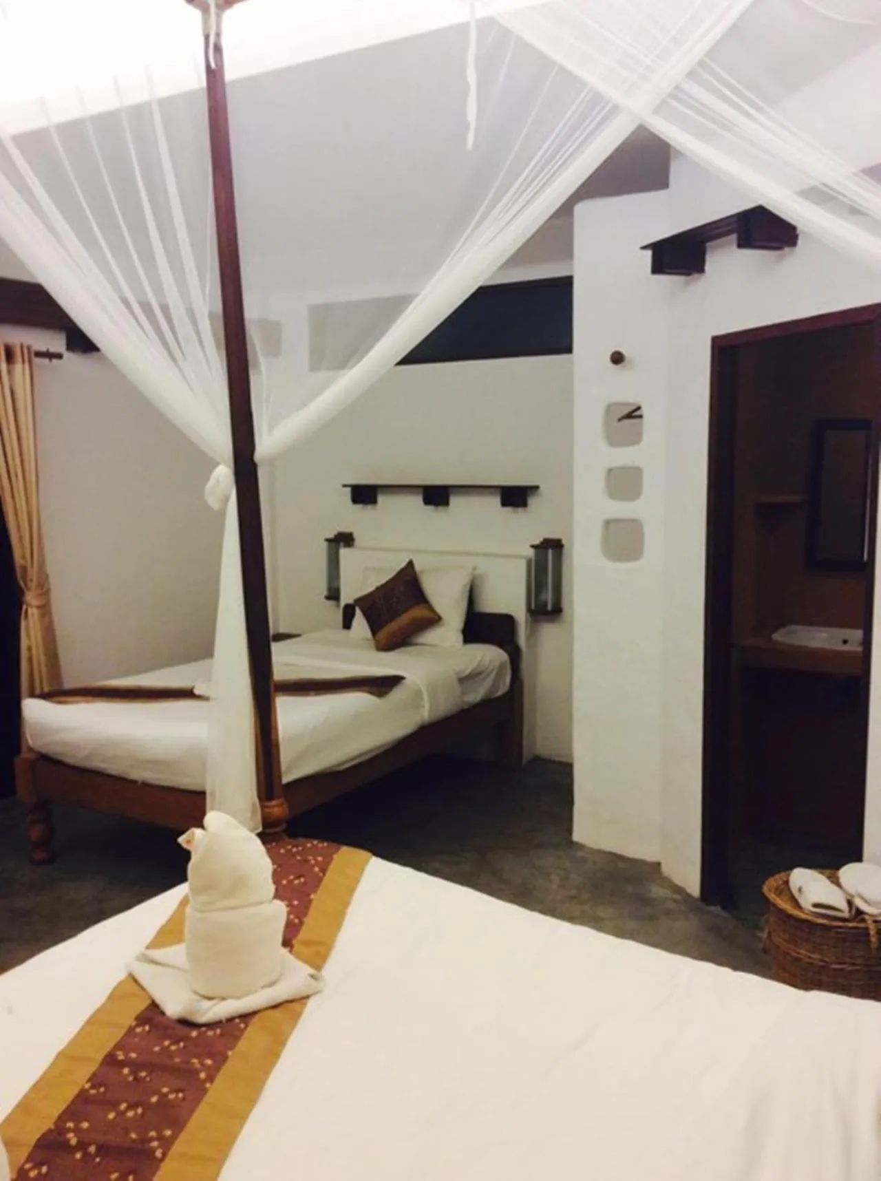 Beach, Bed in Fisherman Koh Tao