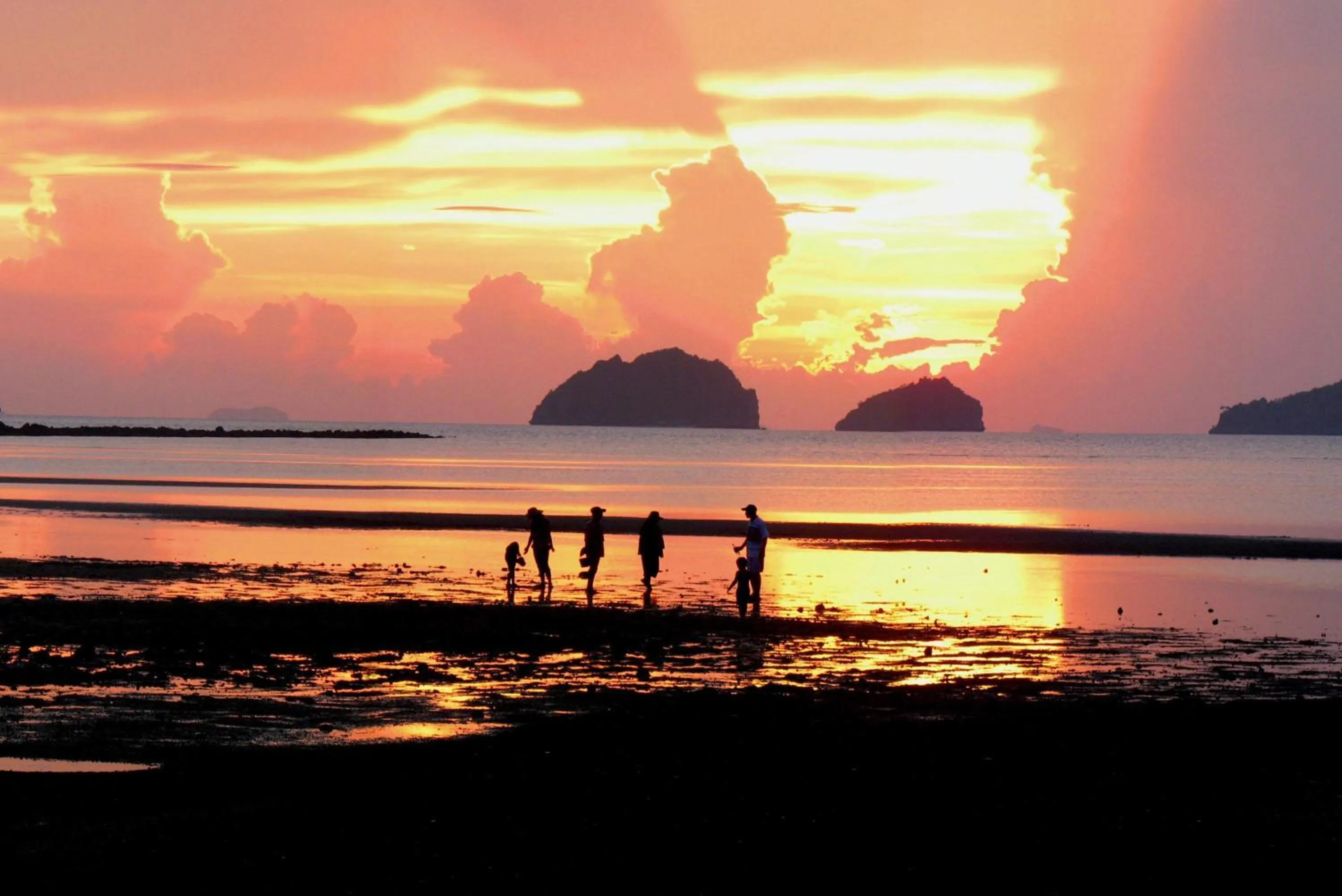 Beach in Phangka Paradise Resort