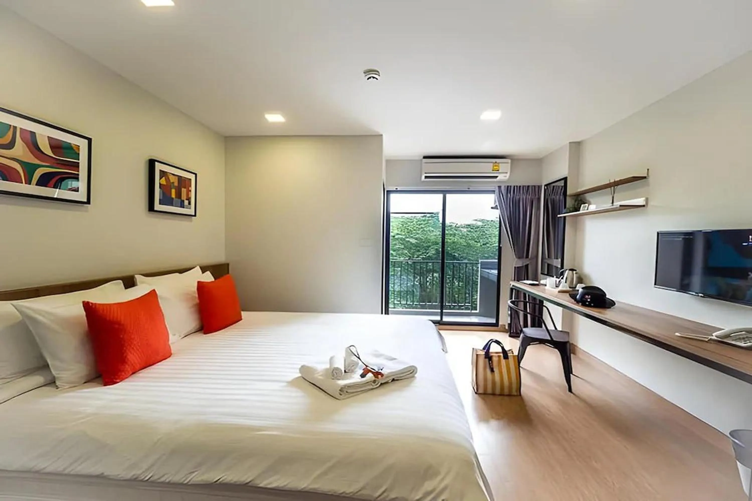 Bed in Casa Luxe Hotel and Resident