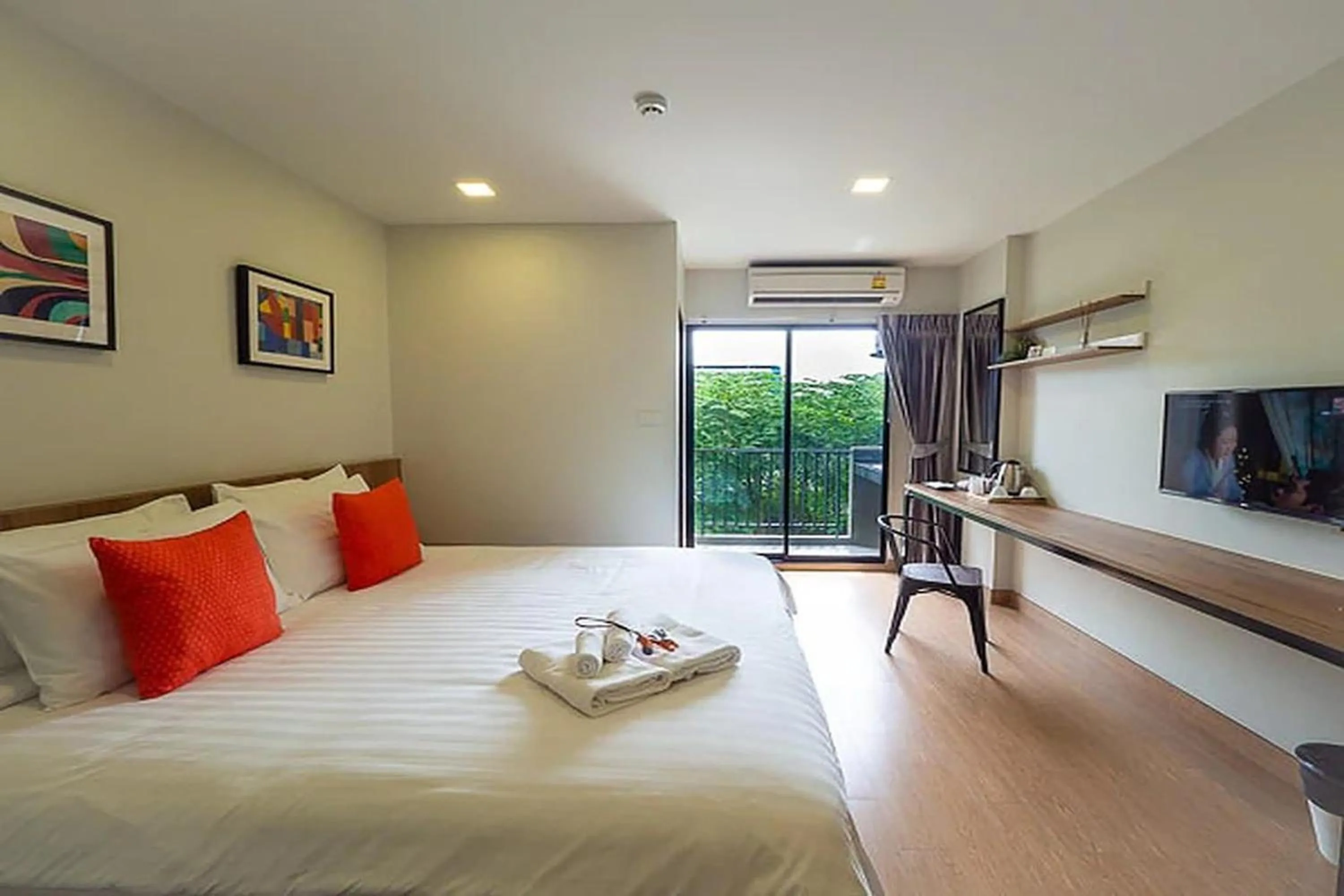 Bed in Casa Luxe Hotel and Resident