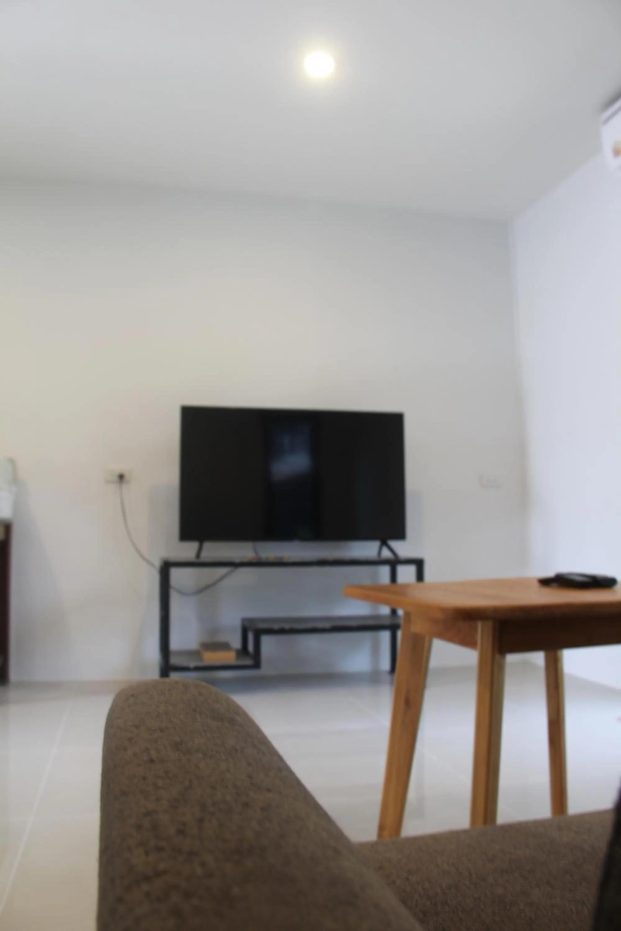 TV and multimedia in Yangyai Garden Lodge