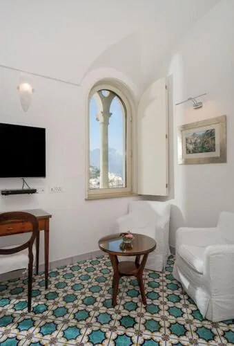 Seating area in Hotel Santa Caterina